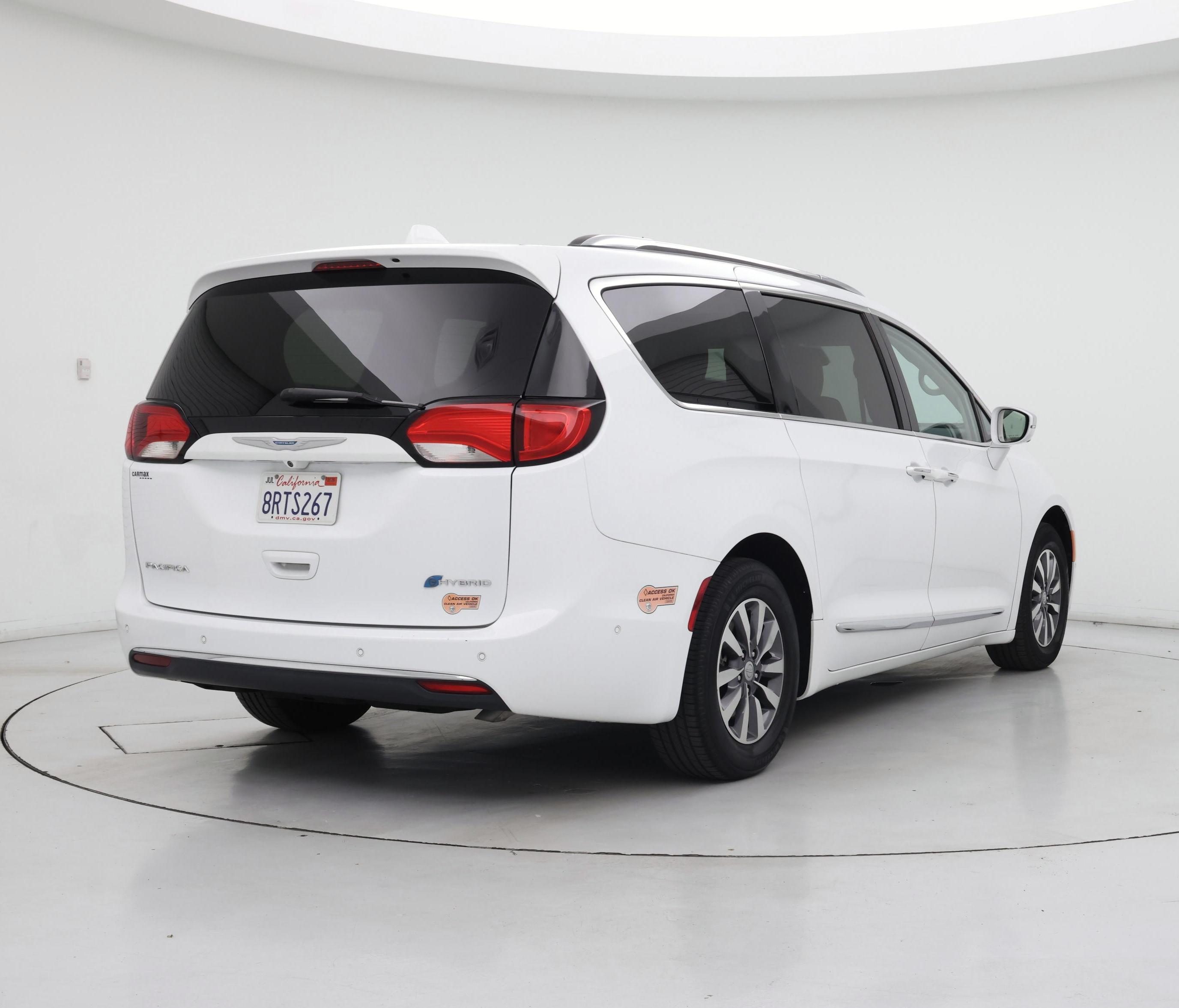 Thumbnail: 2020 Chrysler Pacifica - 8