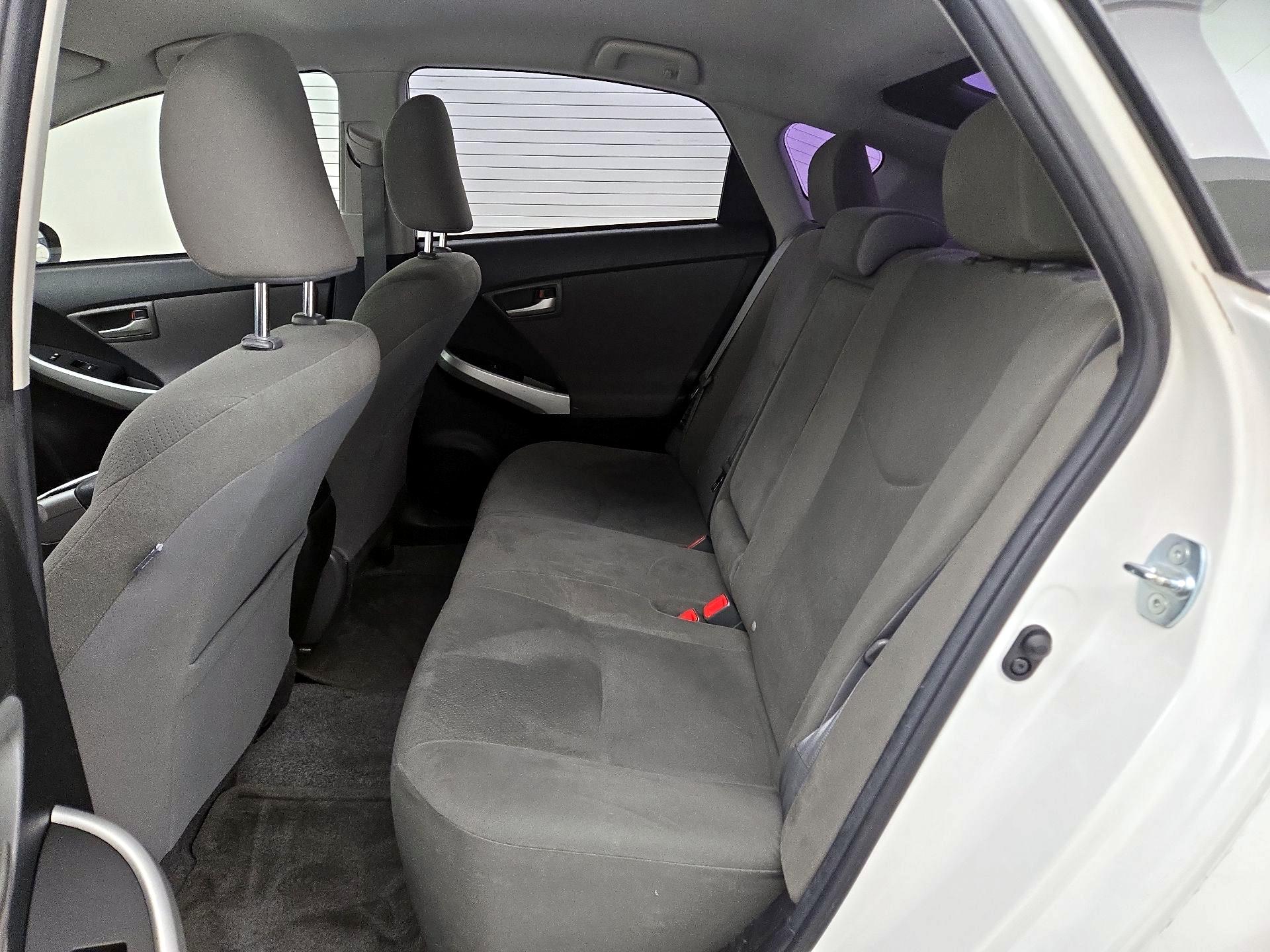 Thumbnail: 2014 Toyota Prius - 18