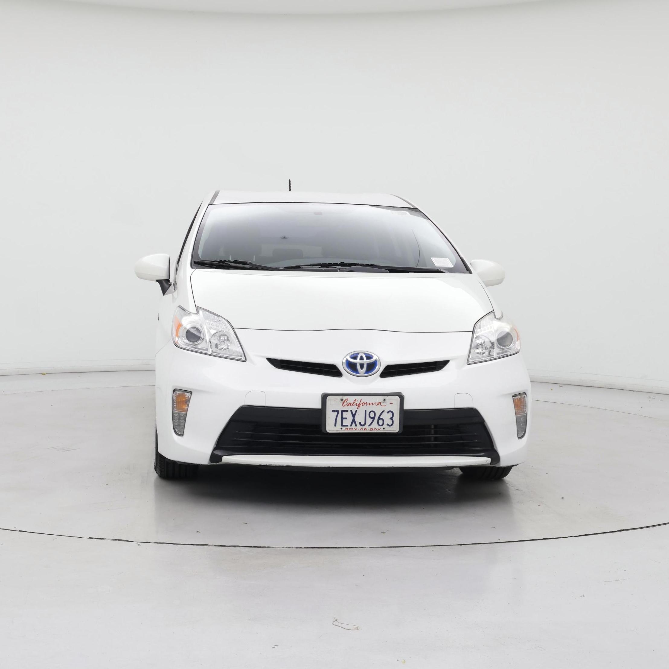 Thumbnail: 2014 Toyota Prius - 5