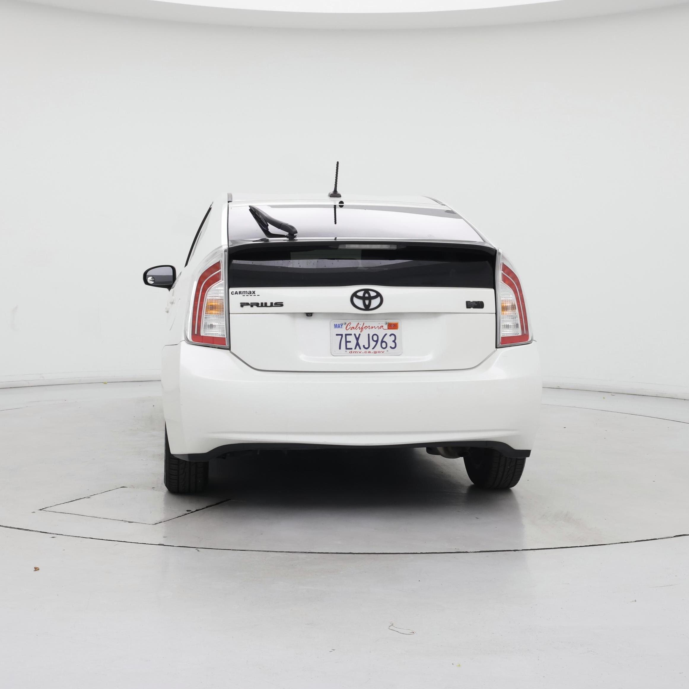 Thumbnail: 2014 Toyota Prius - 6