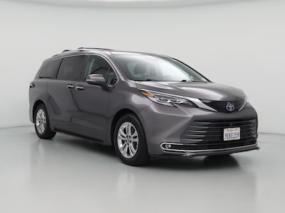 2023 Toyota Sienna Hybrid Platinum