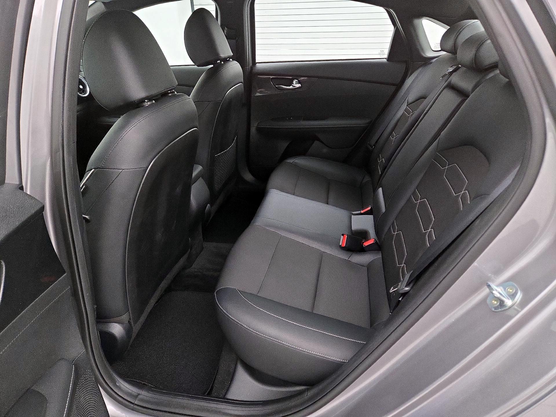 Thumbnail: 2023 Kia Forte - 20