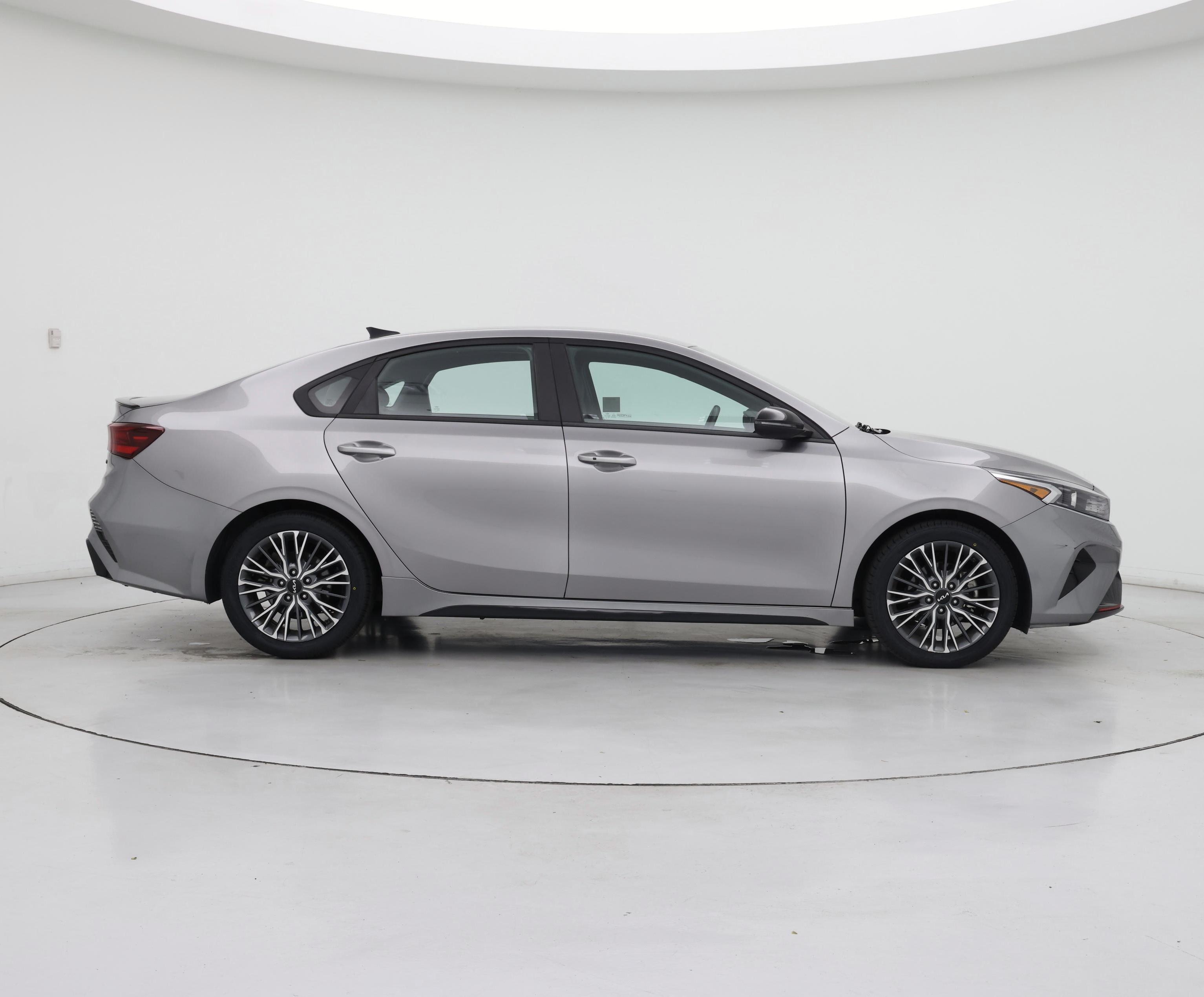 Thumbnail: 2023 Kia Forte - 7