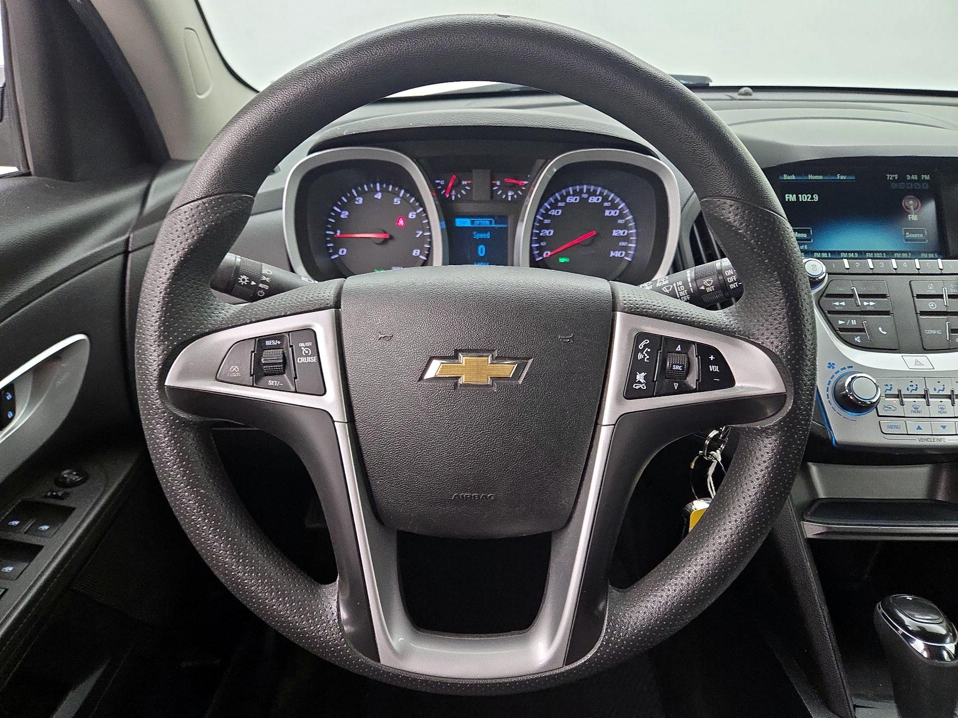 Thumbnail: 2017 Chevrolet Equinox - 10