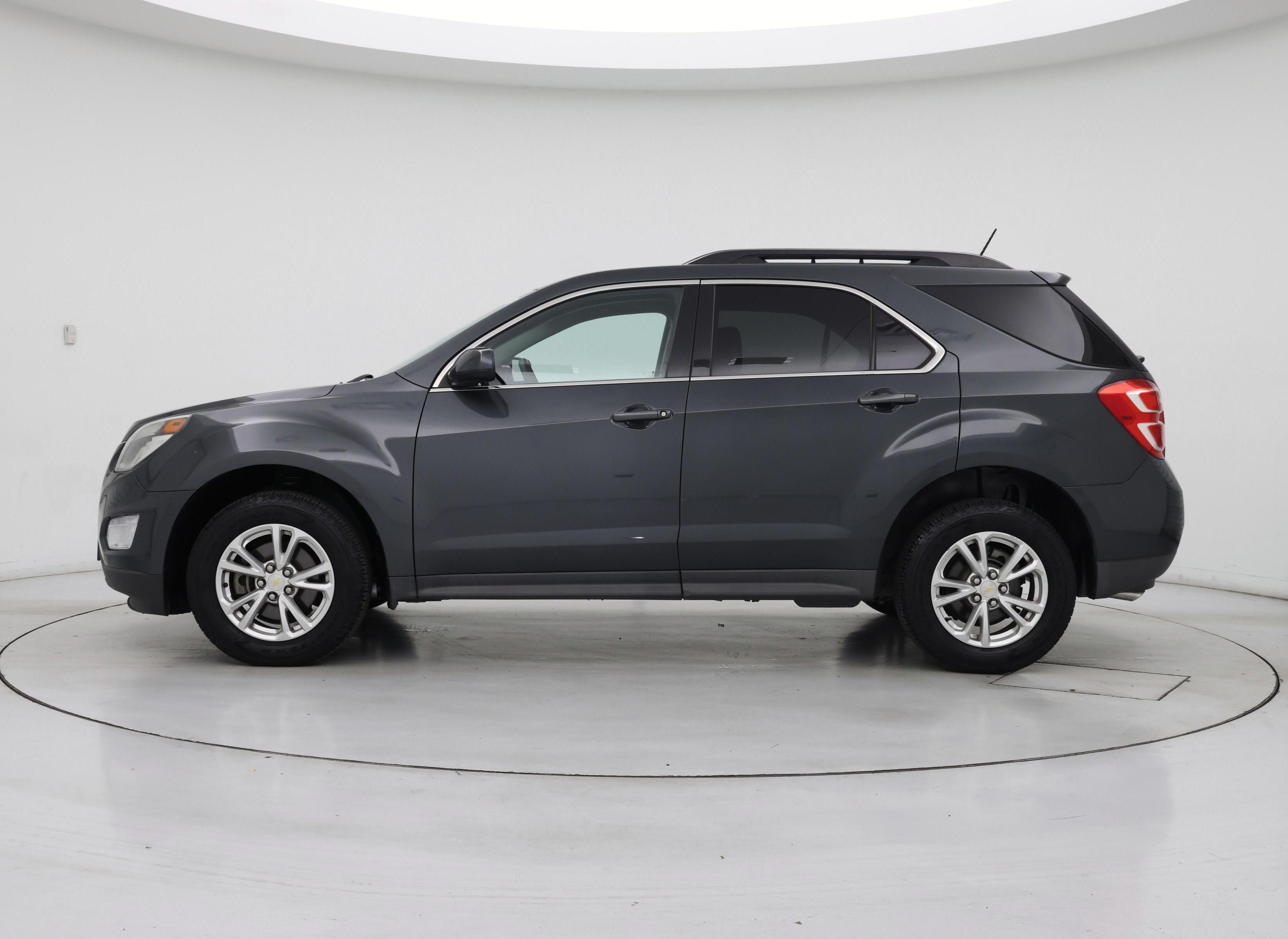 Thumbnail: 2017 Chevrolet Equinox - 3
