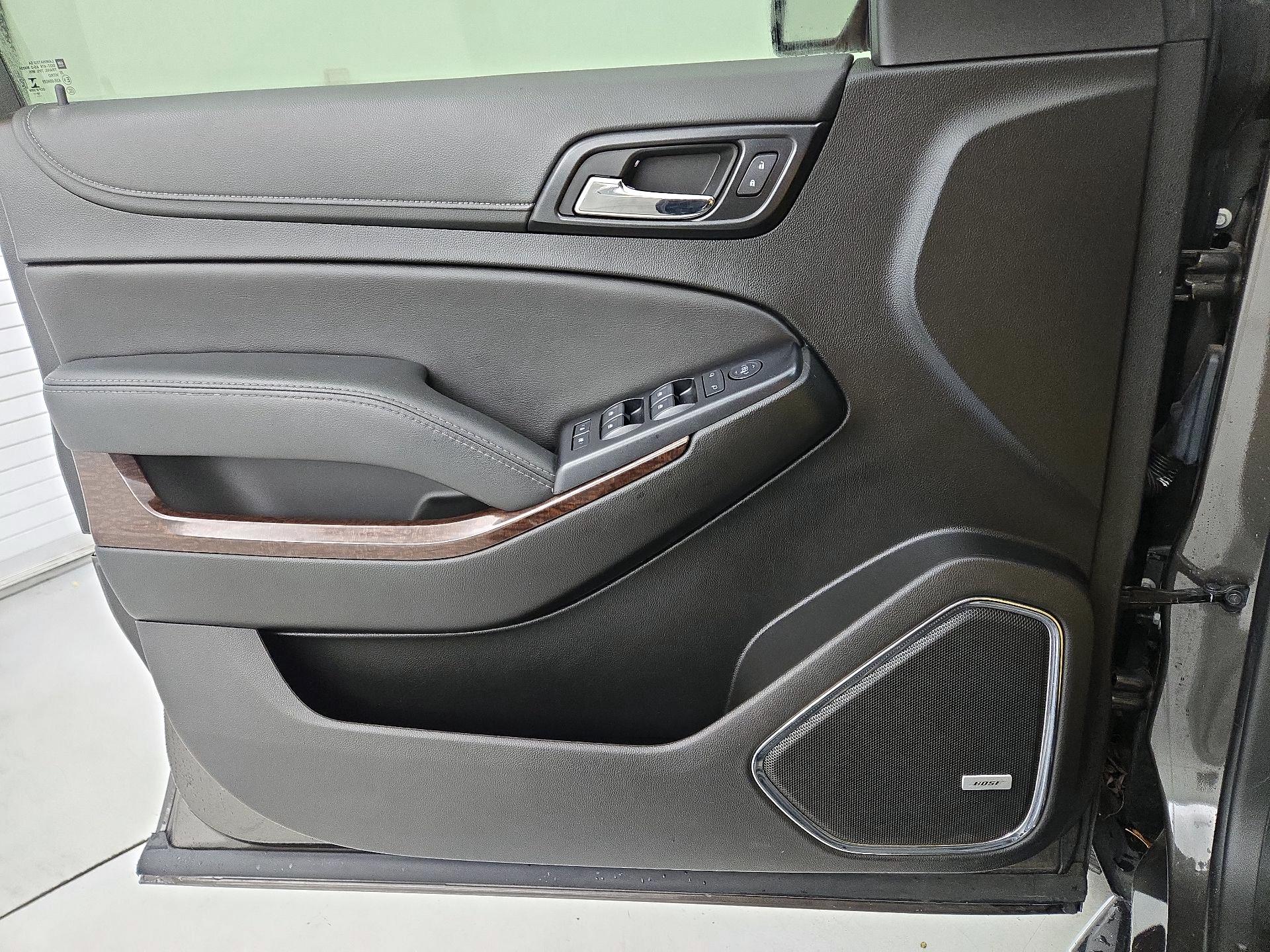 Thumbnail: 2019 GMC Yukon XL - 12
