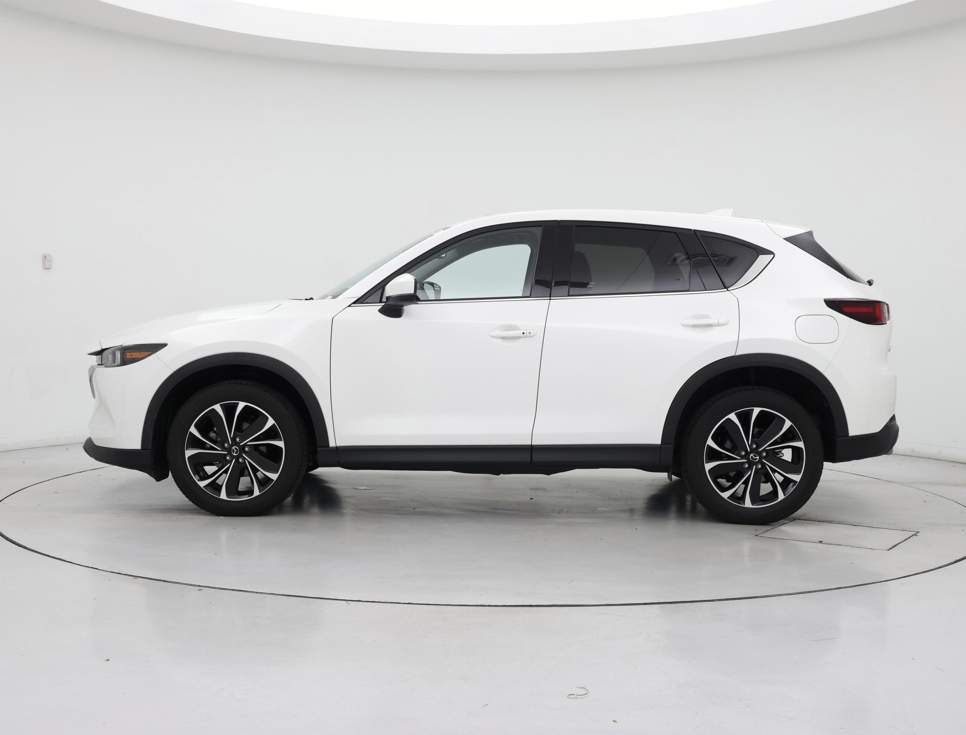 Thumbnail: 2022 Mazda CX-5 - 3