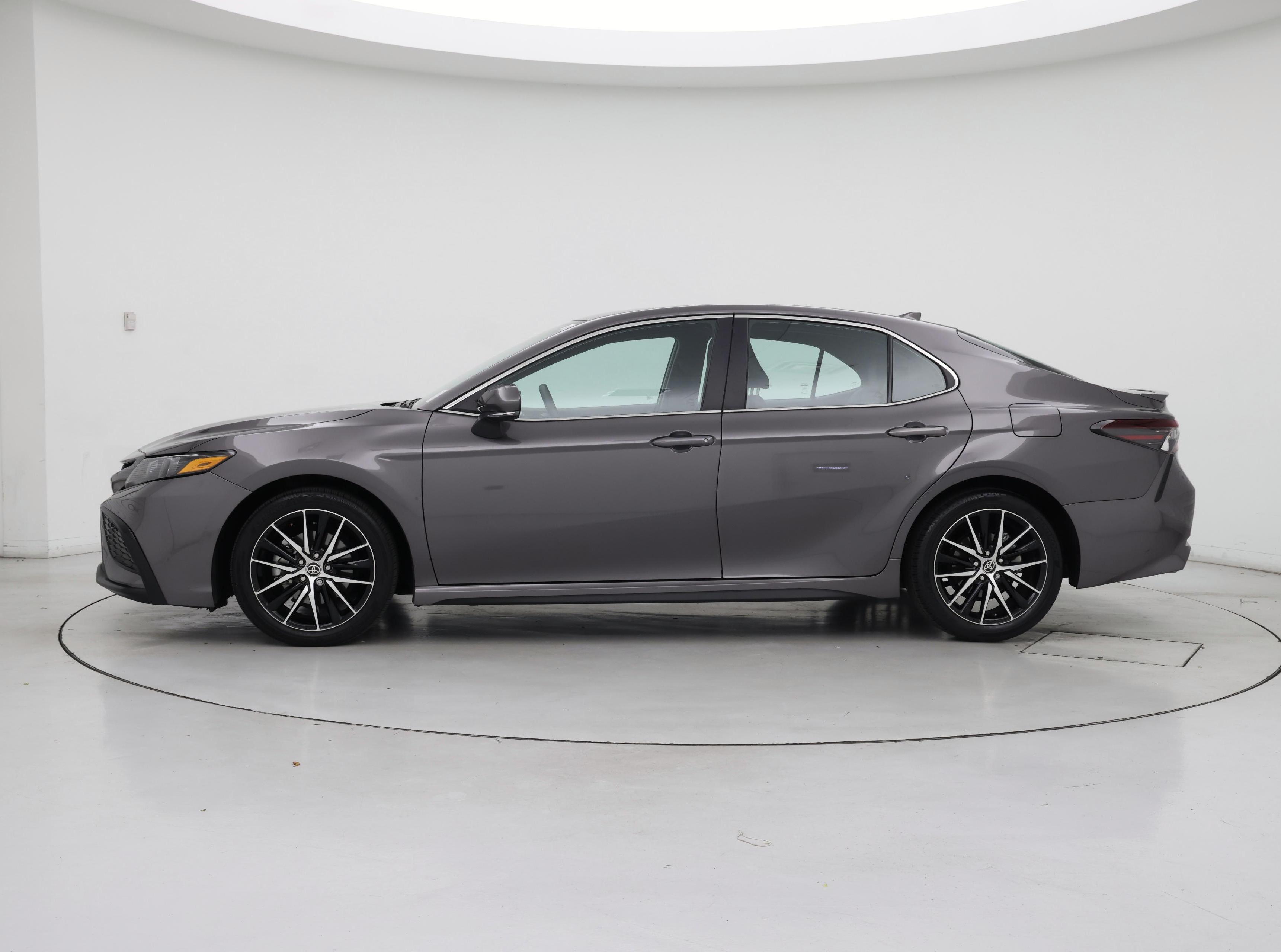 Thumbnail: 2023 Toyota Camry - 3
