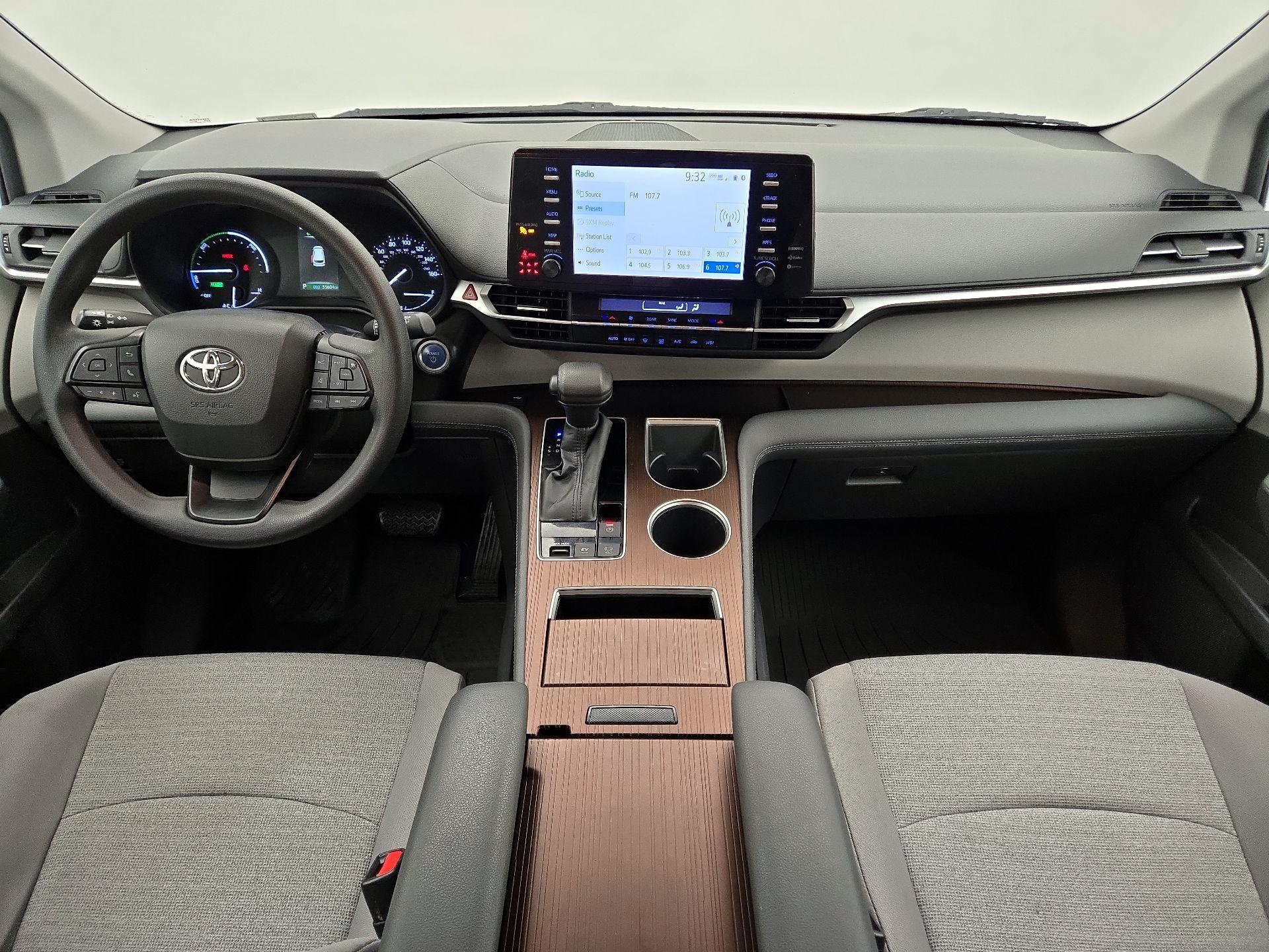 Thumbnail: 2022 Toyota Sienna - 9