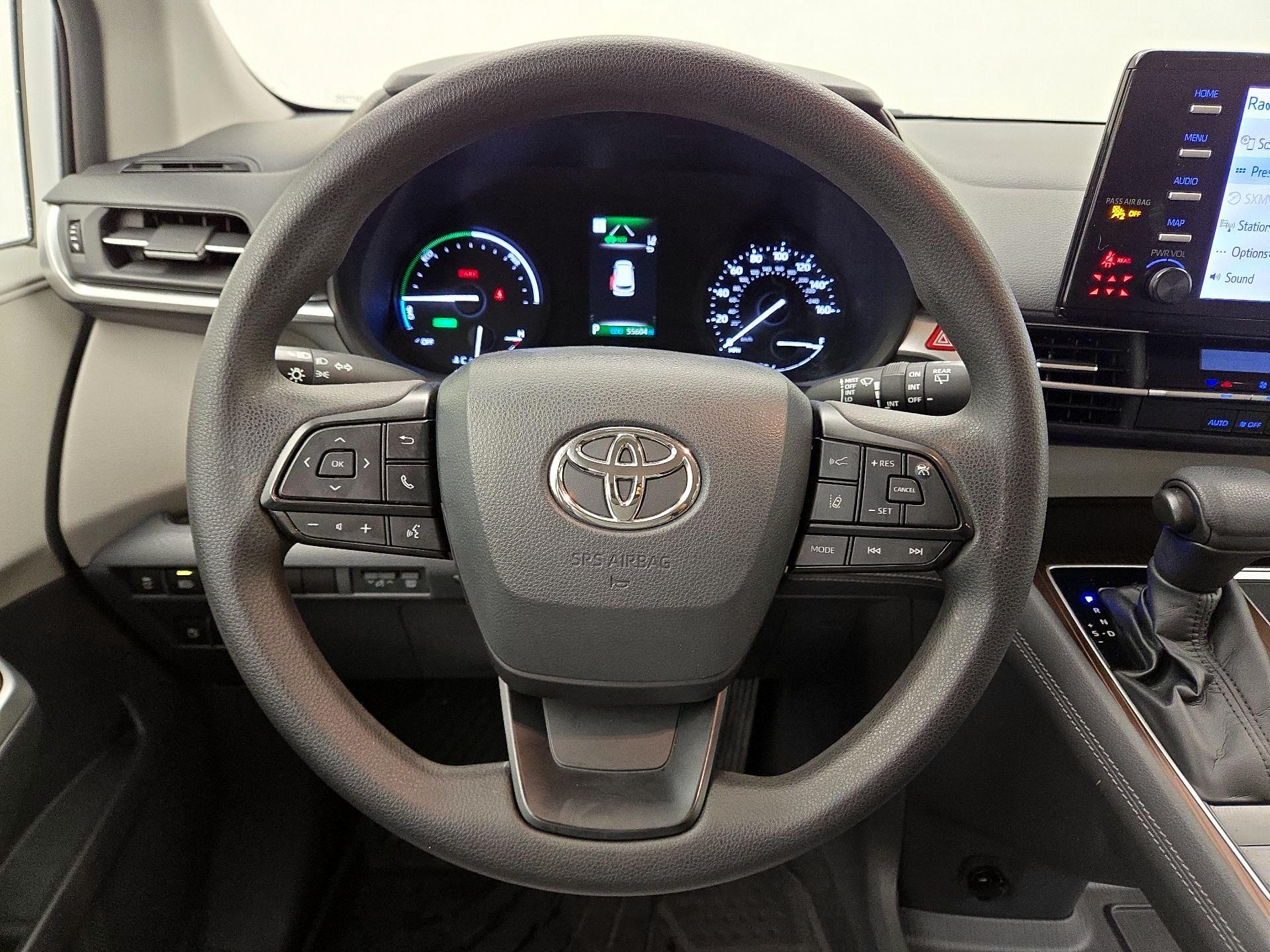 Thumbnail: 2022 Toyota Sienna - 10