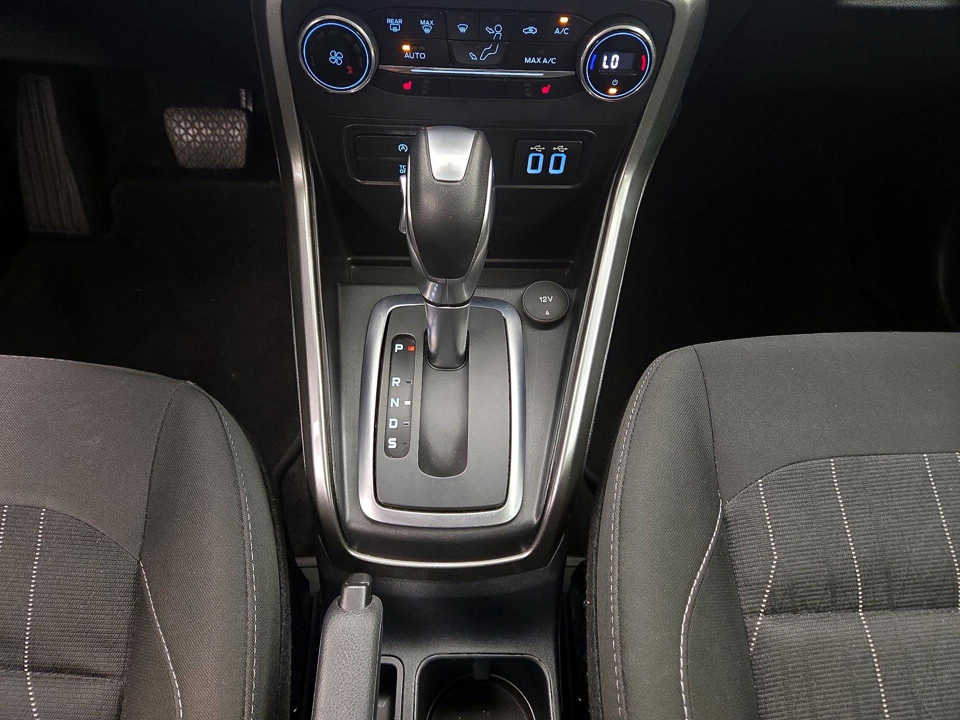 Thumbnail: 2018 Ford EcoSport - 17
