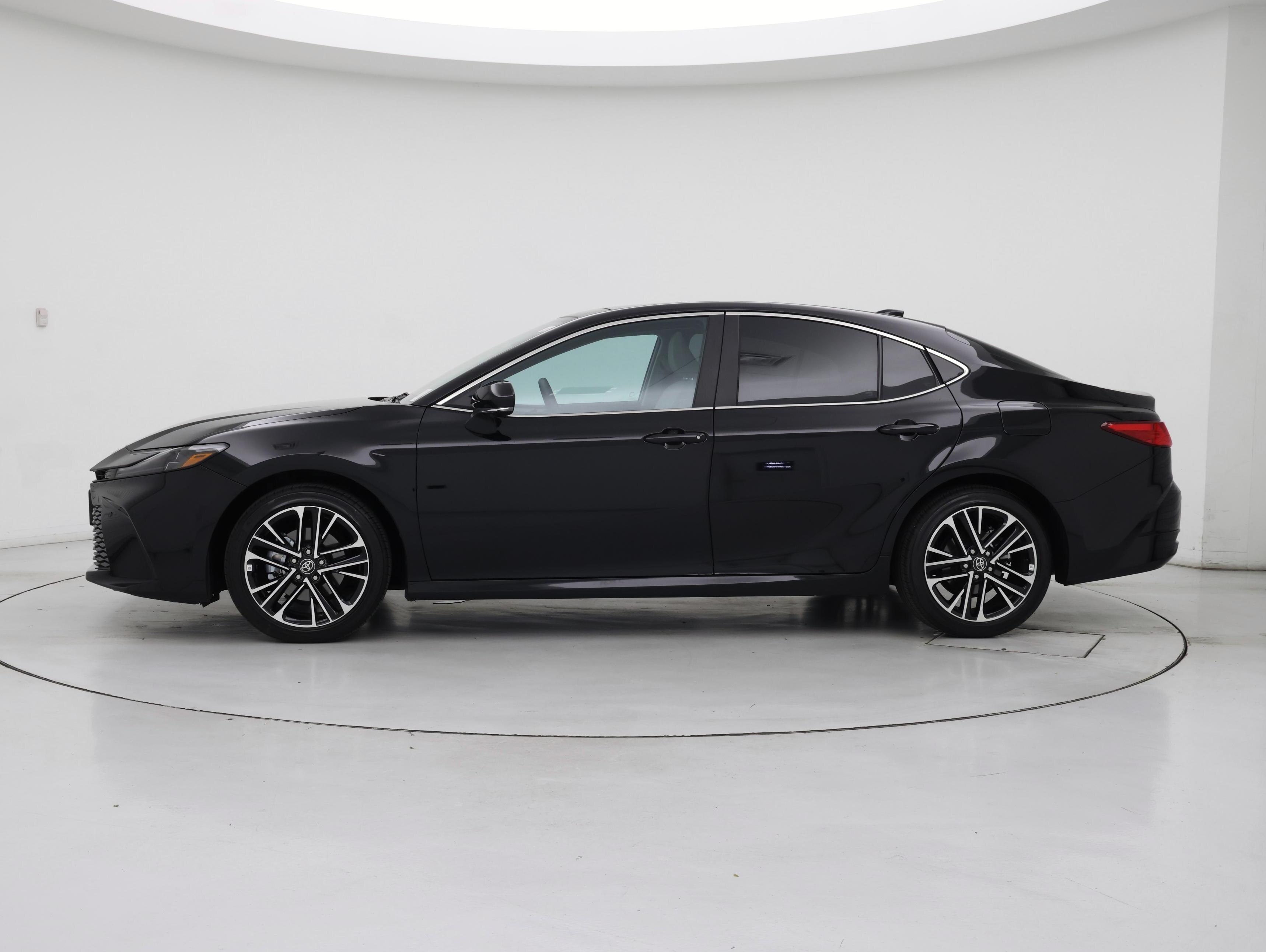 Thumbnail: 2025 Toyota Camry - 3
