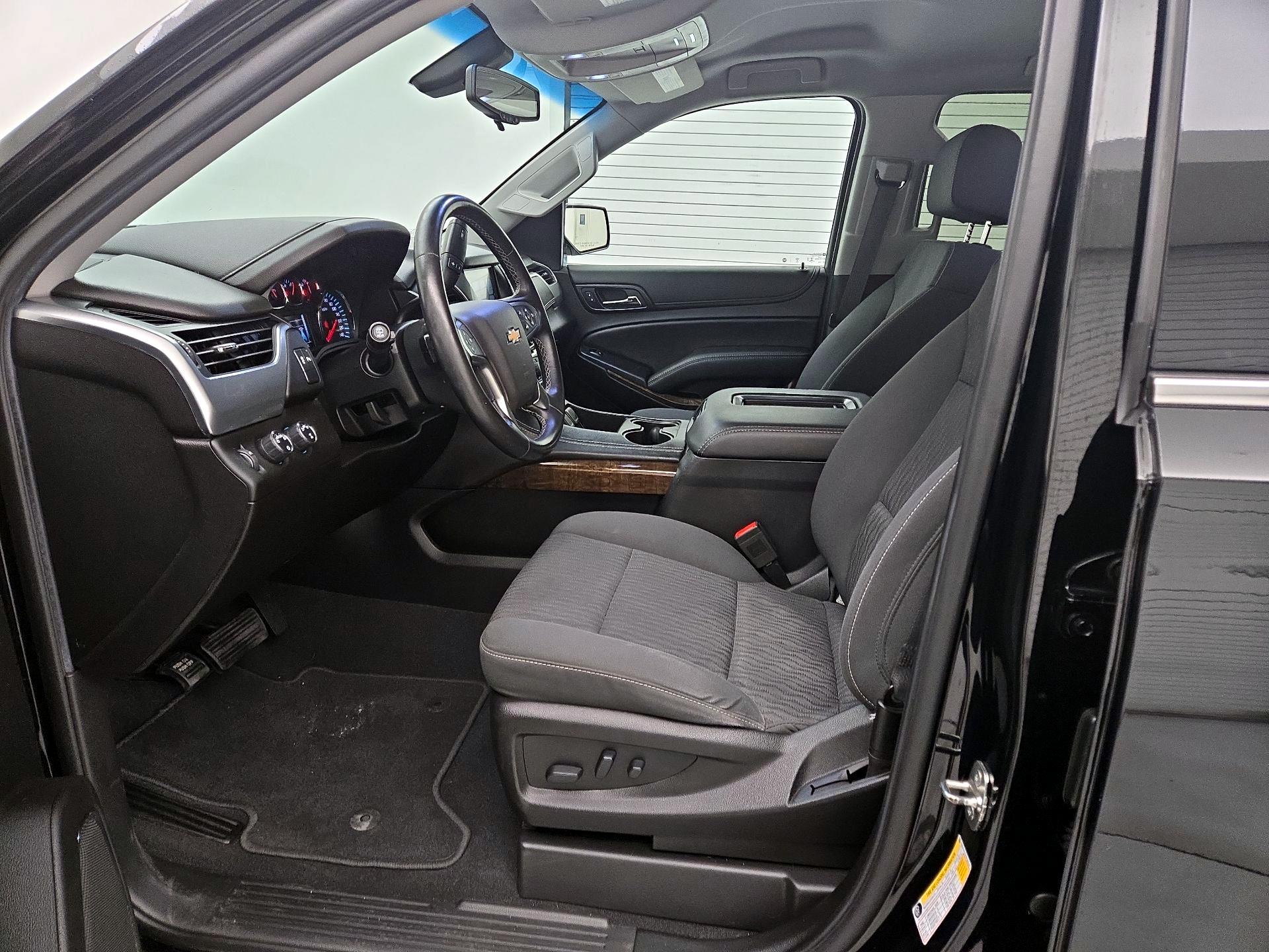 Thumbnail: 2019 Chevrolet Tahoe - 11