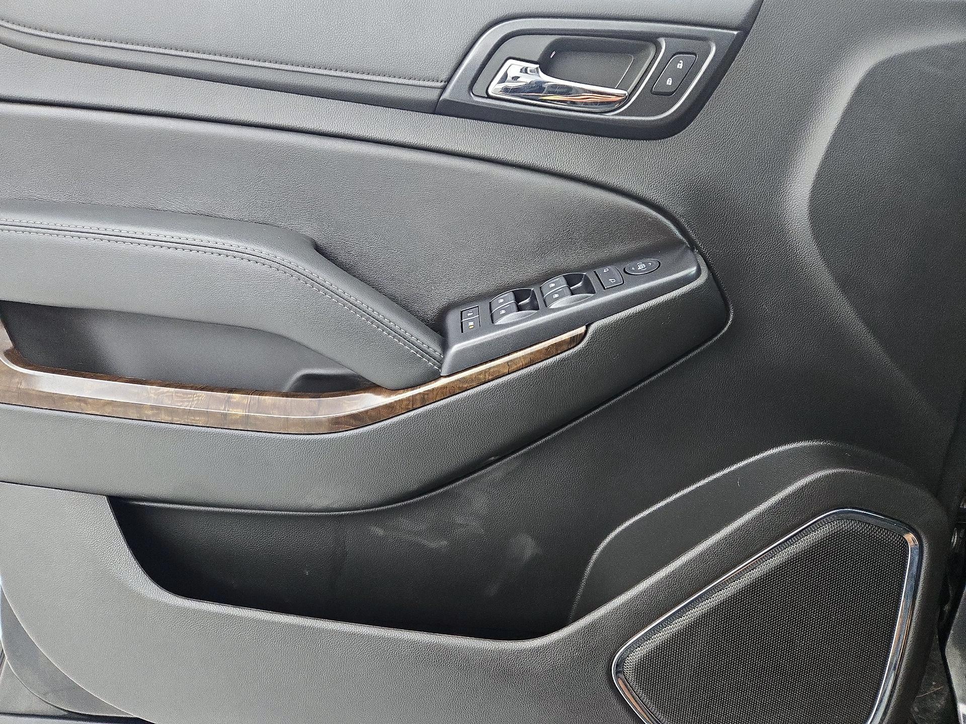Thumbnail: 2019 Chevrolet Tahoe - 12