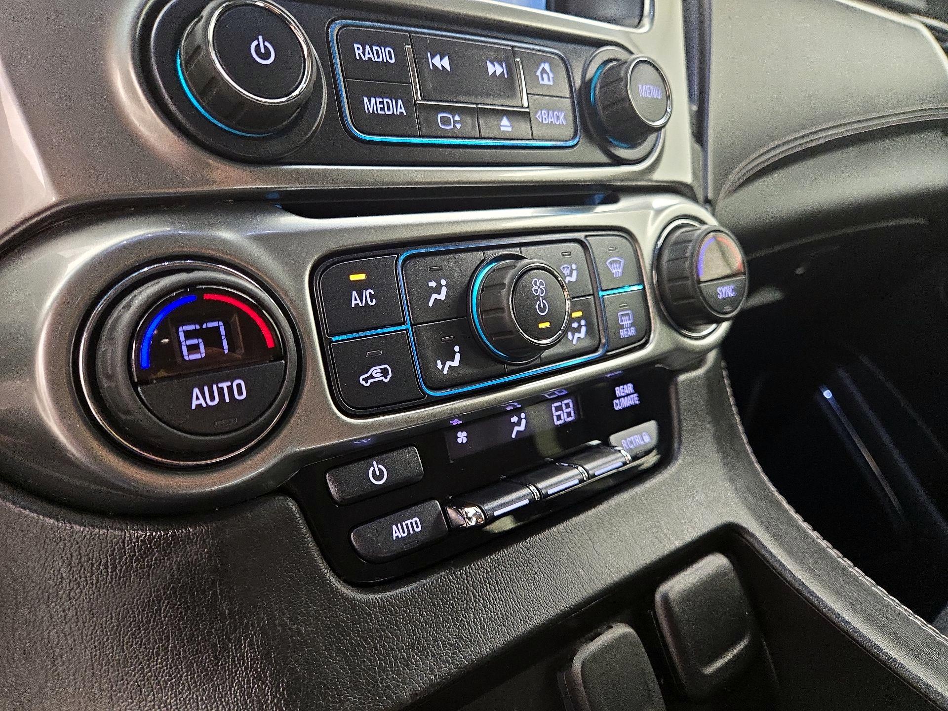 Thumbnail: 2019 Chevrolet Tahoe - 16