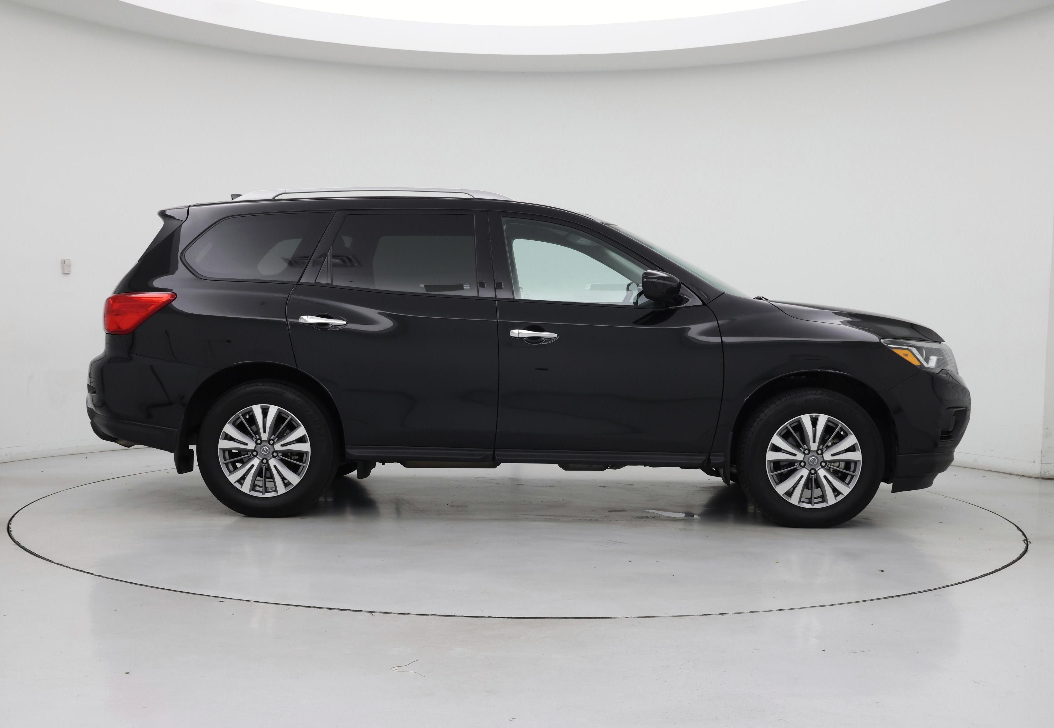 Thumbnail: 2019 Nissan Pathfinder - 7