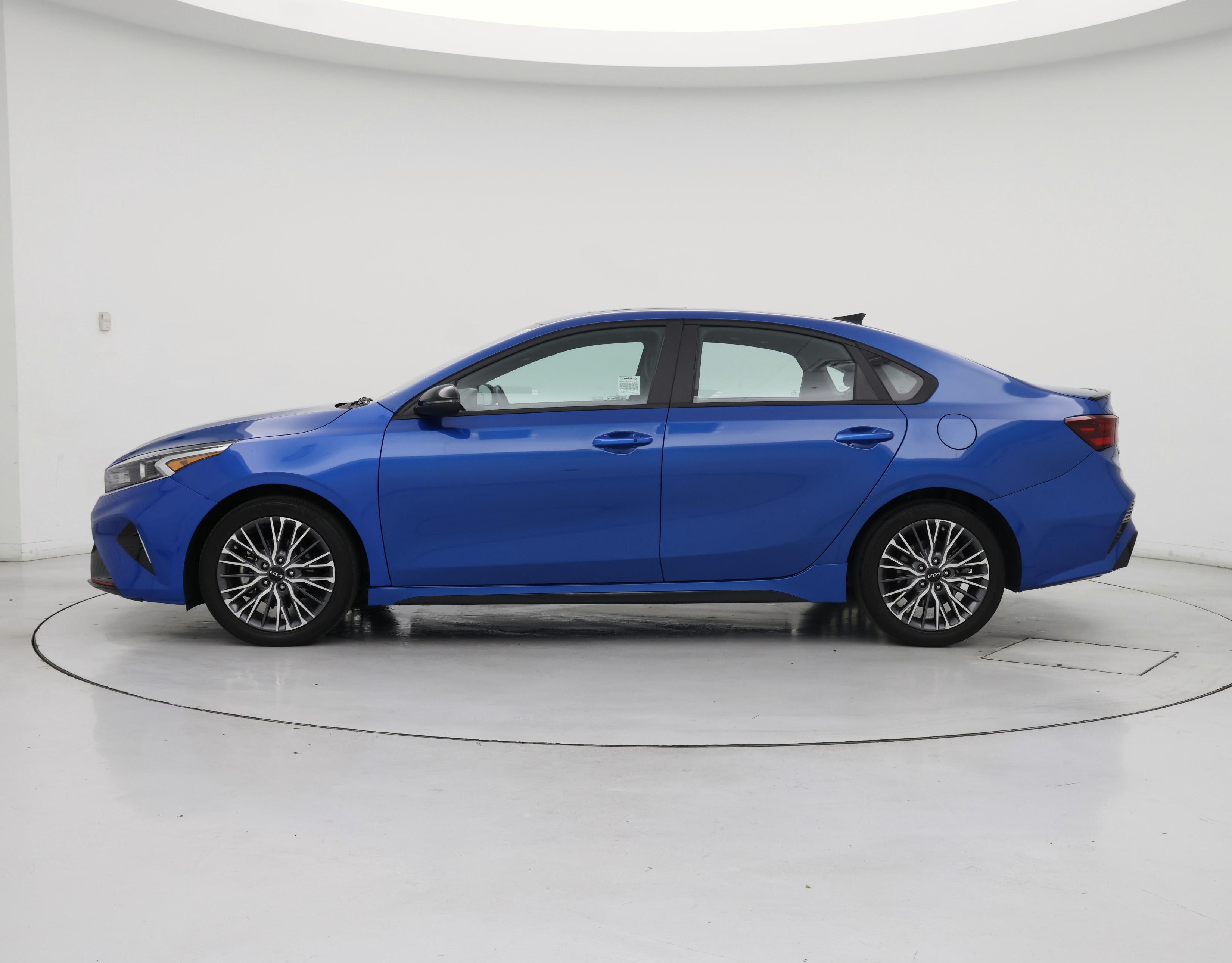Thumbnail: 2023 Kia Forte - 3