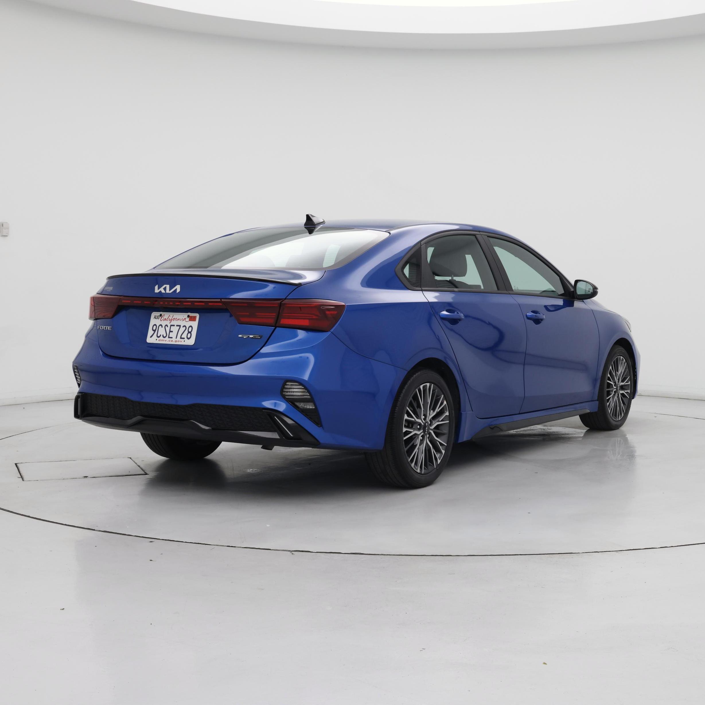 Thumbnail: 2023 Kia Forte - 8