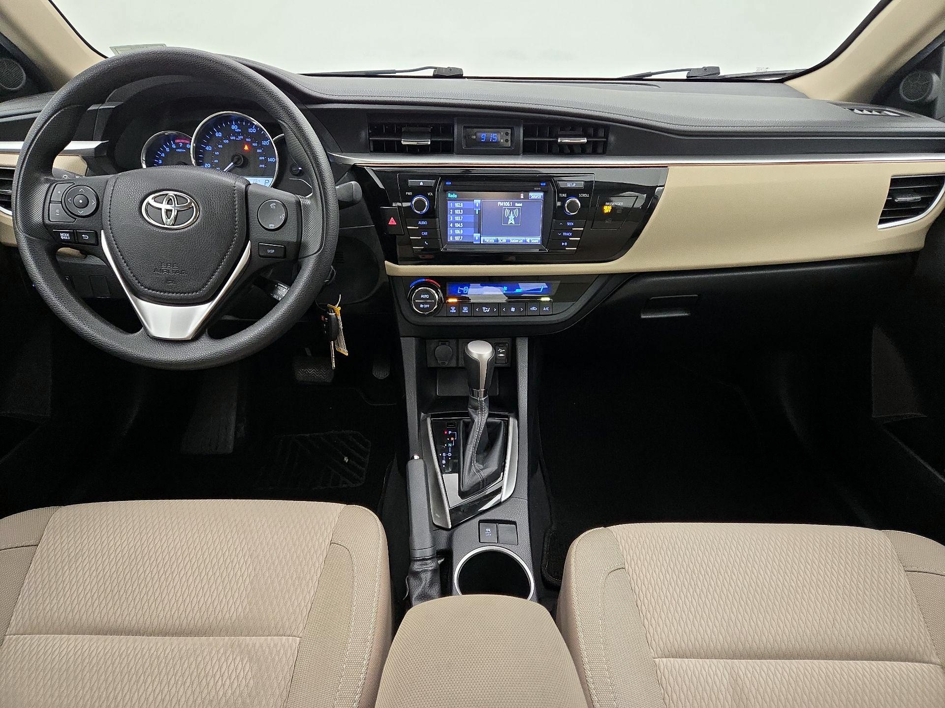 Thumbnail: 2015 Toyota Corolla - 9