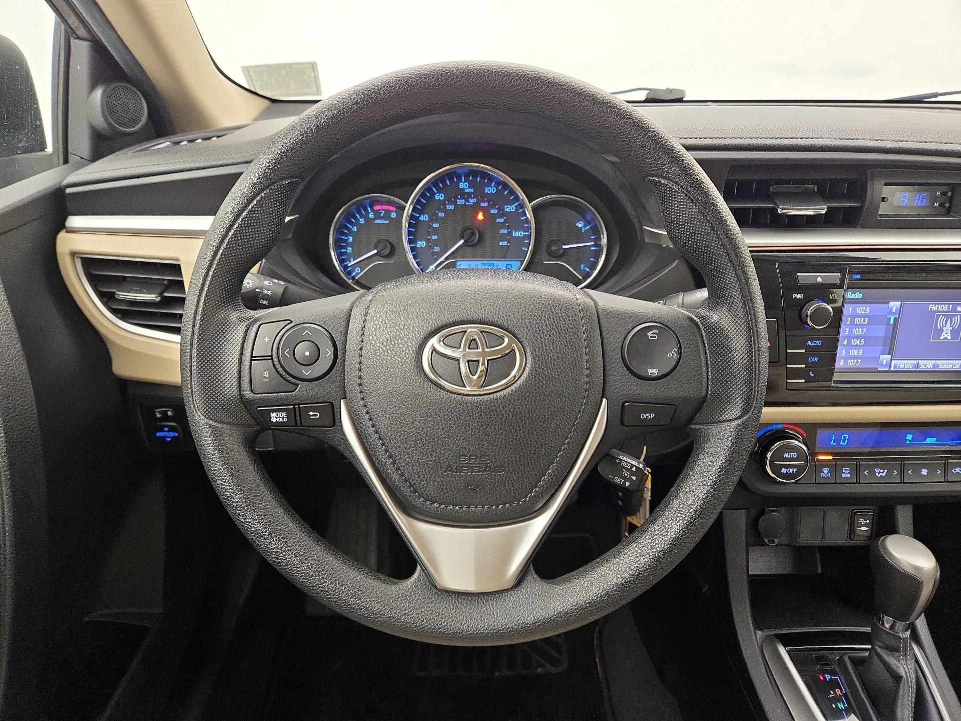 Thumbnail: 2015 Toyota Corolla - 10