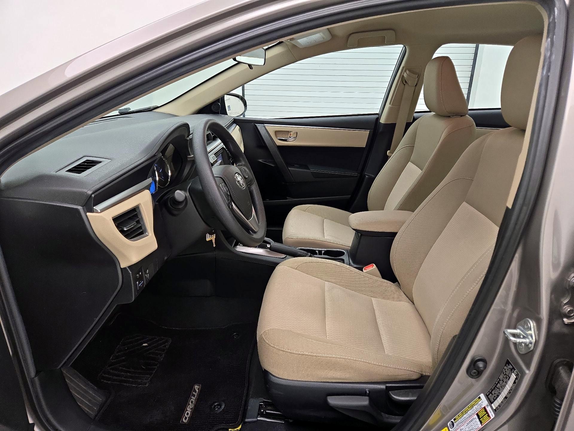Thumbnail: 2015 Toyota Corolla - 11