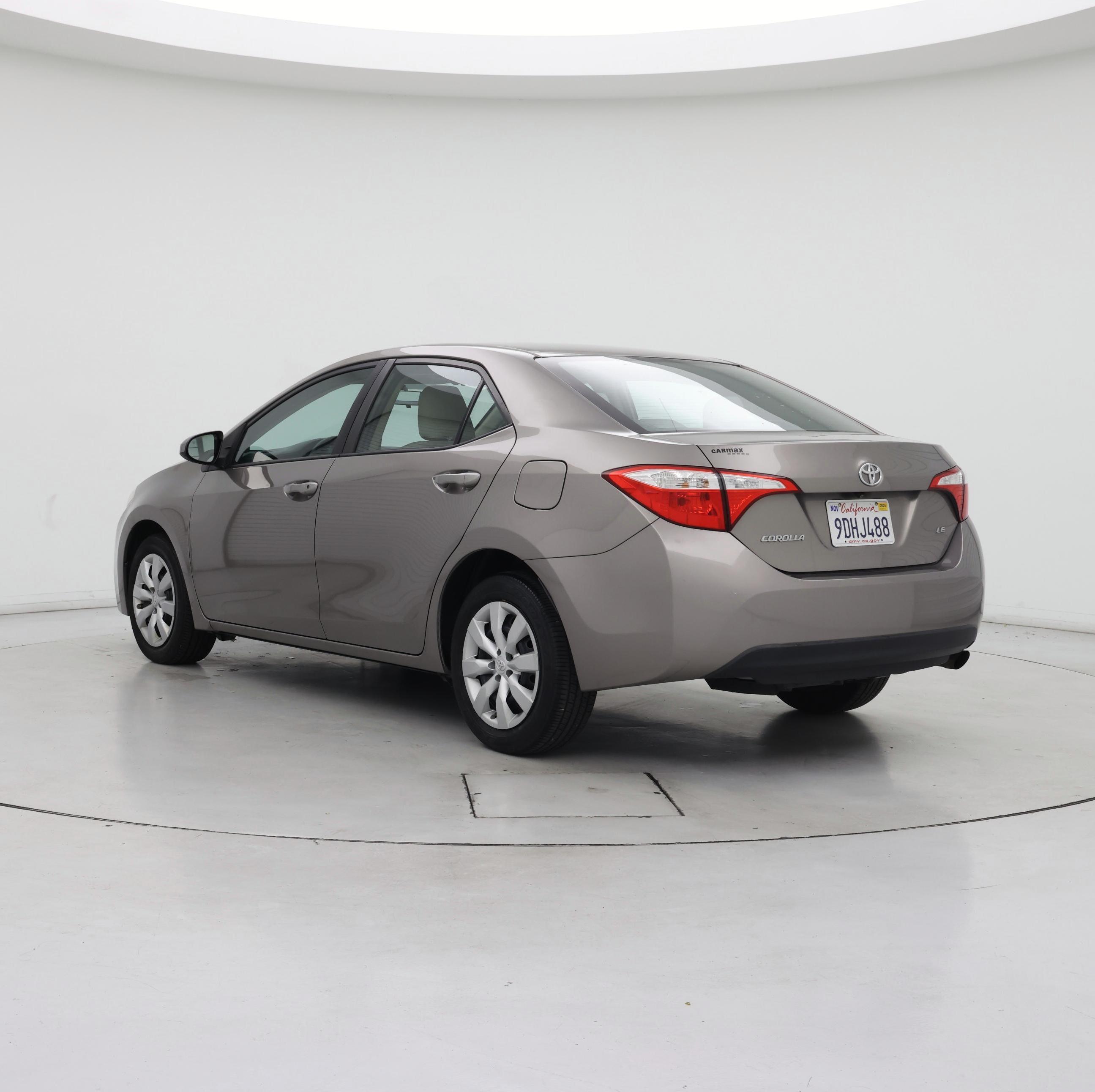Thumbnail: 2015 Toyota Corolla - 2