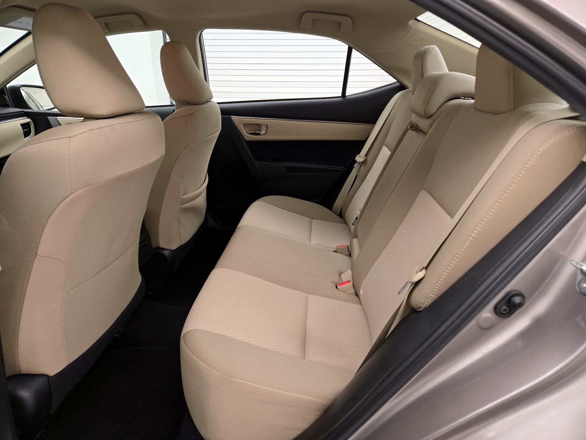 Thumbnail: 2015 Toyota Corolla - 19