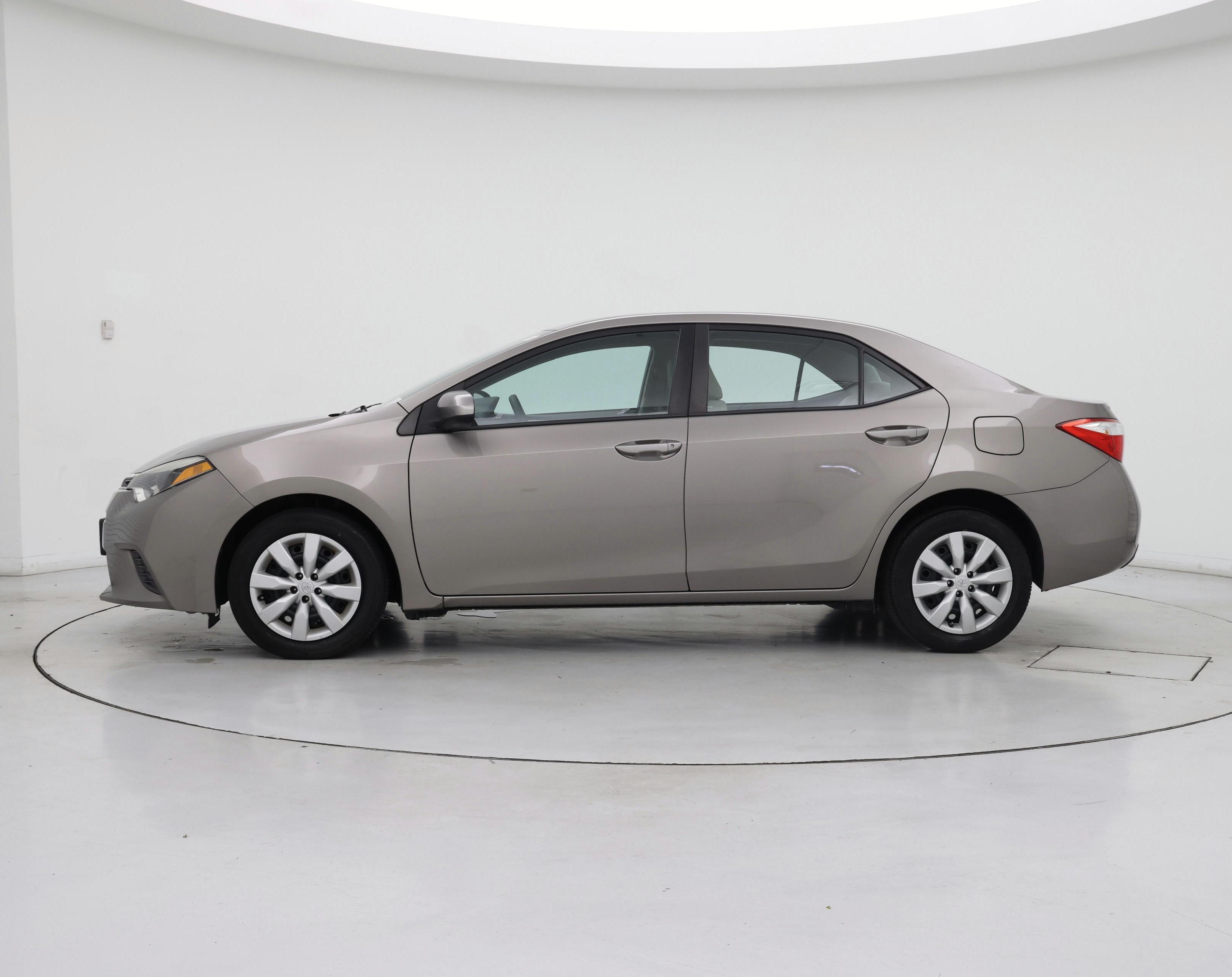 Thumbnail: 2015 Toyota Corolla - 3