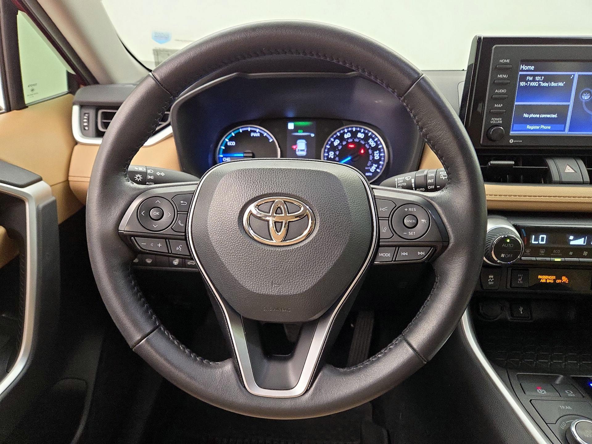 Thumbnail: 2022 Toyota RAV4 - 10
