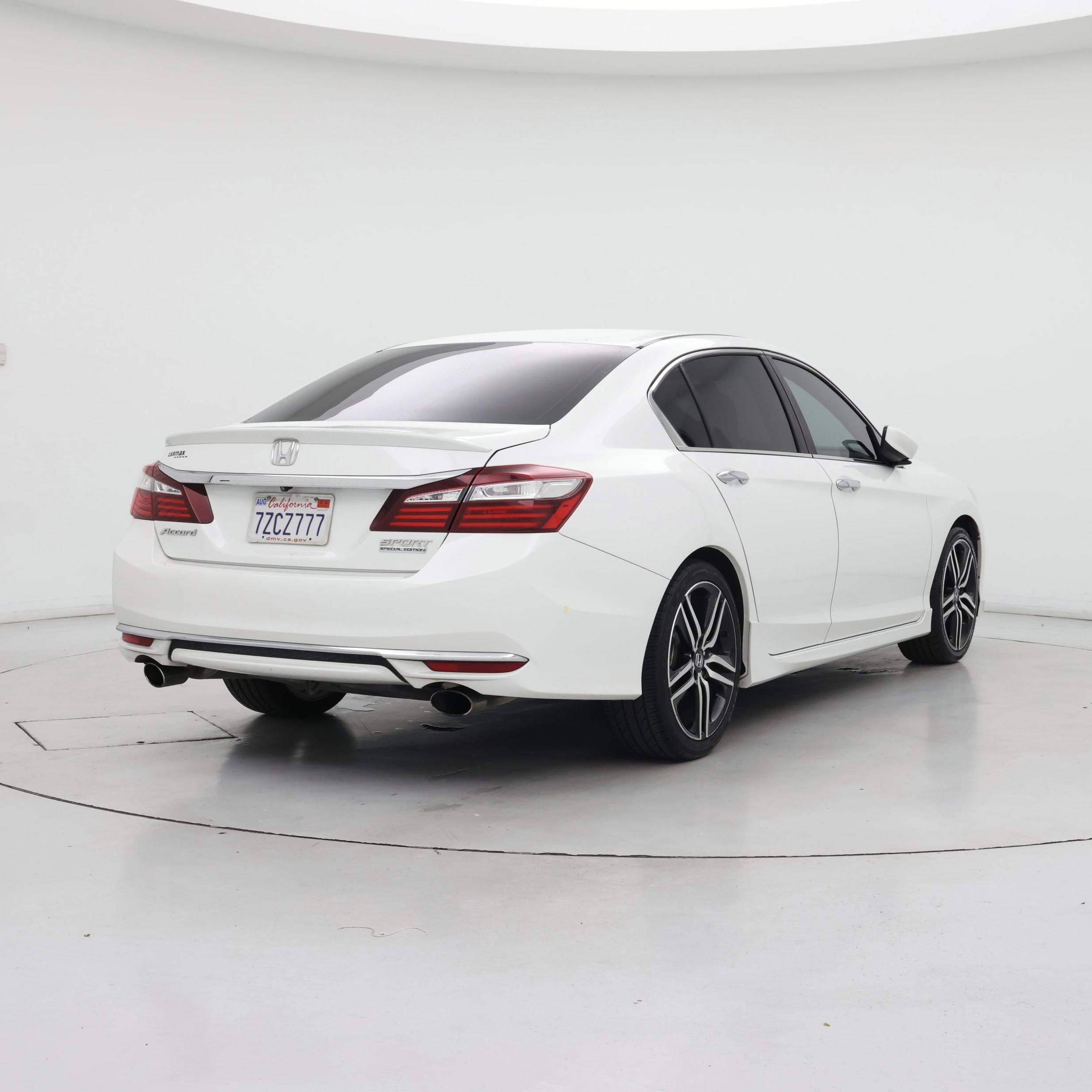 Thumbnail: 2017 Honda Accord - 8