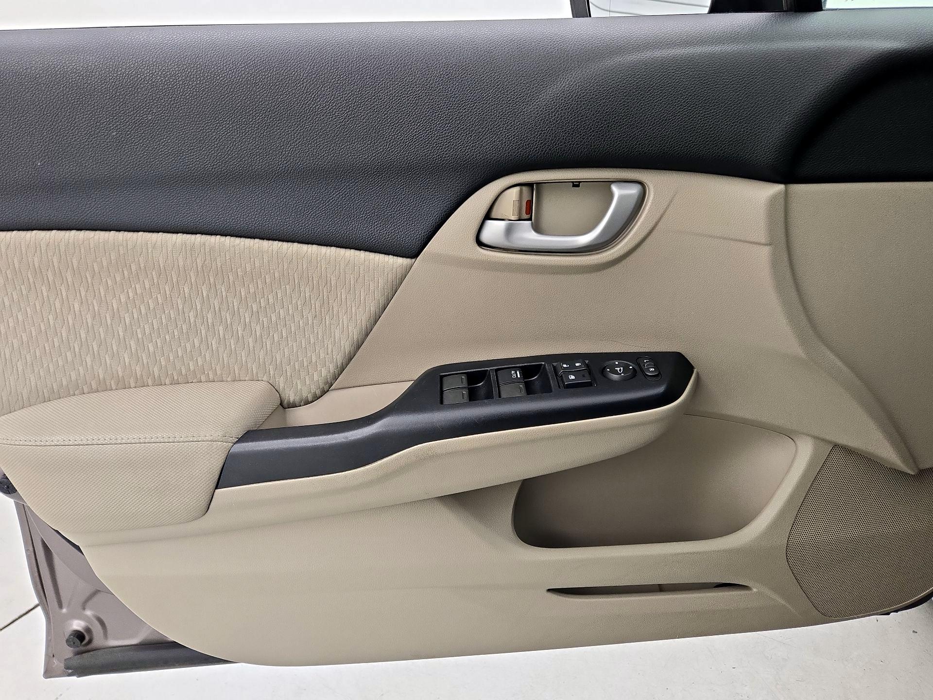 Thumbnail: 2014 Honda Civic - 12