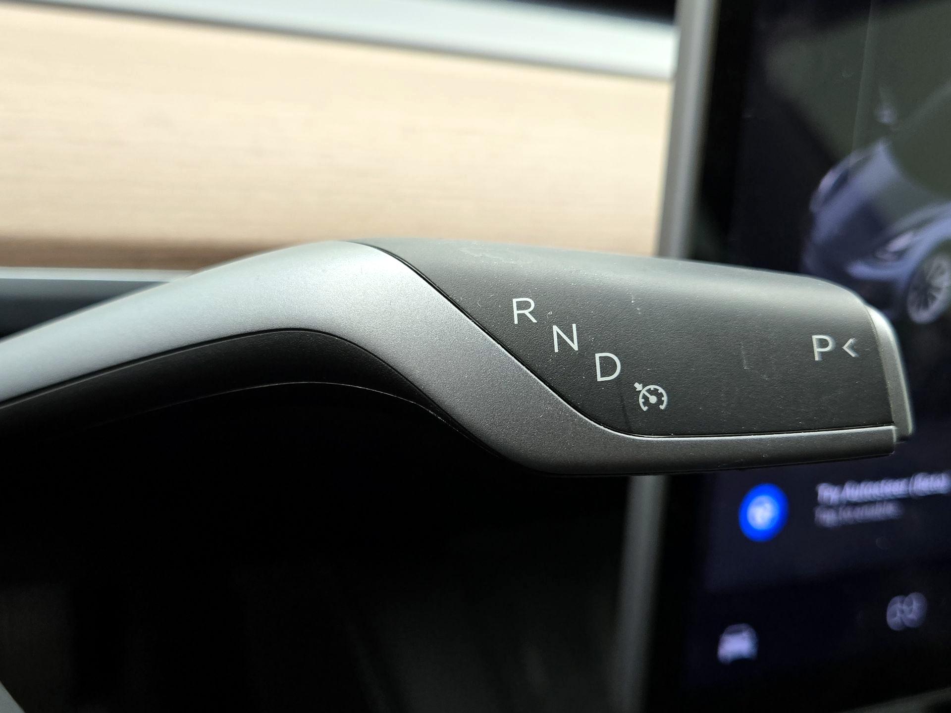 Thumbnail: 2023 Tesla Model 3 - 17