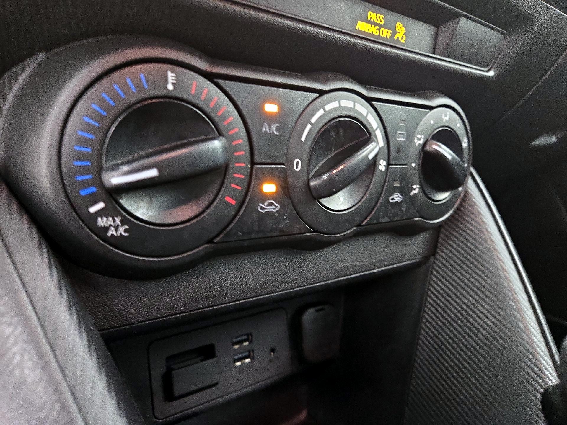Thumbnail: 2019 Toyota Yaris - 16