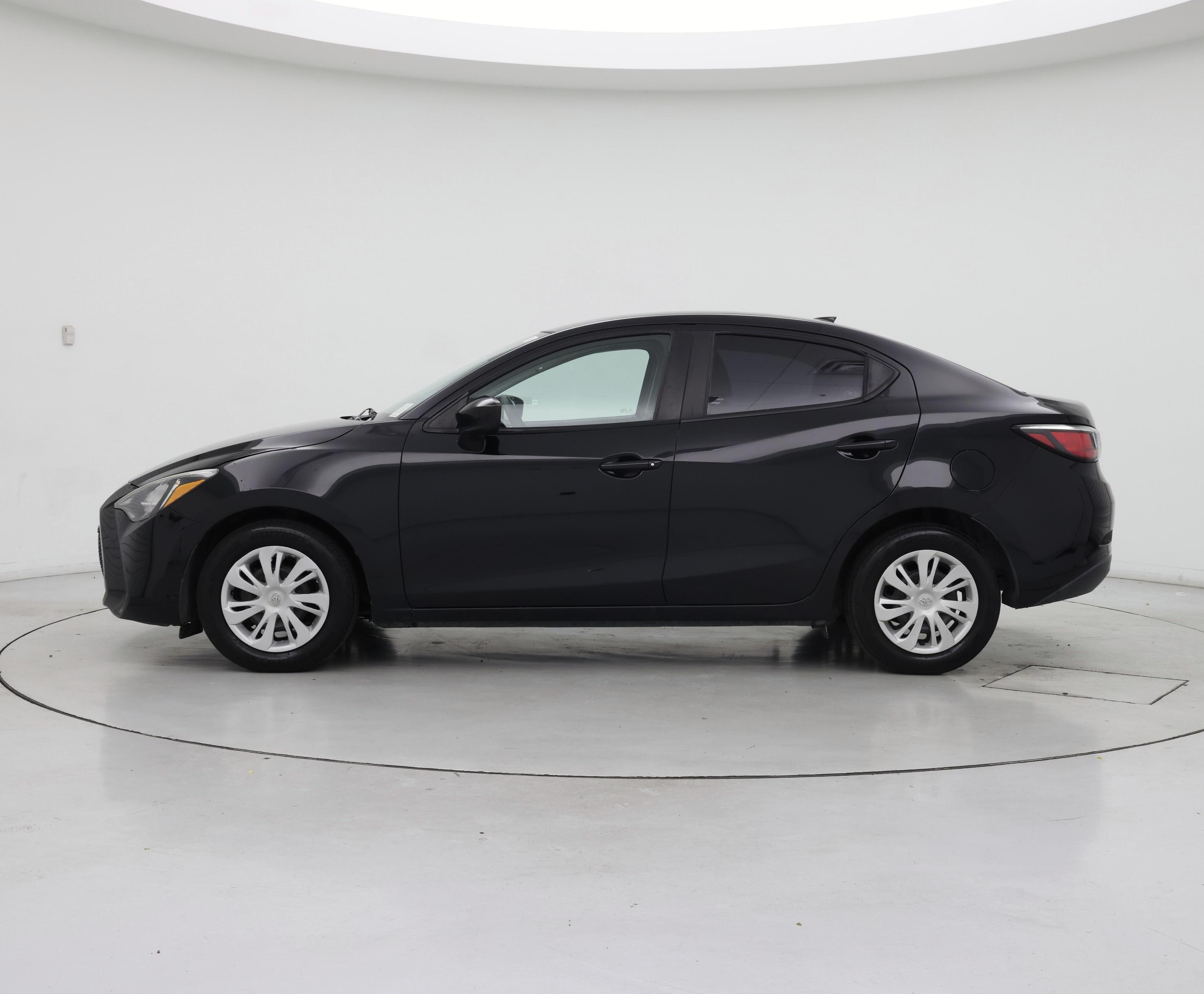 Thumbnail: 2019 Toyota Yaris - 3
