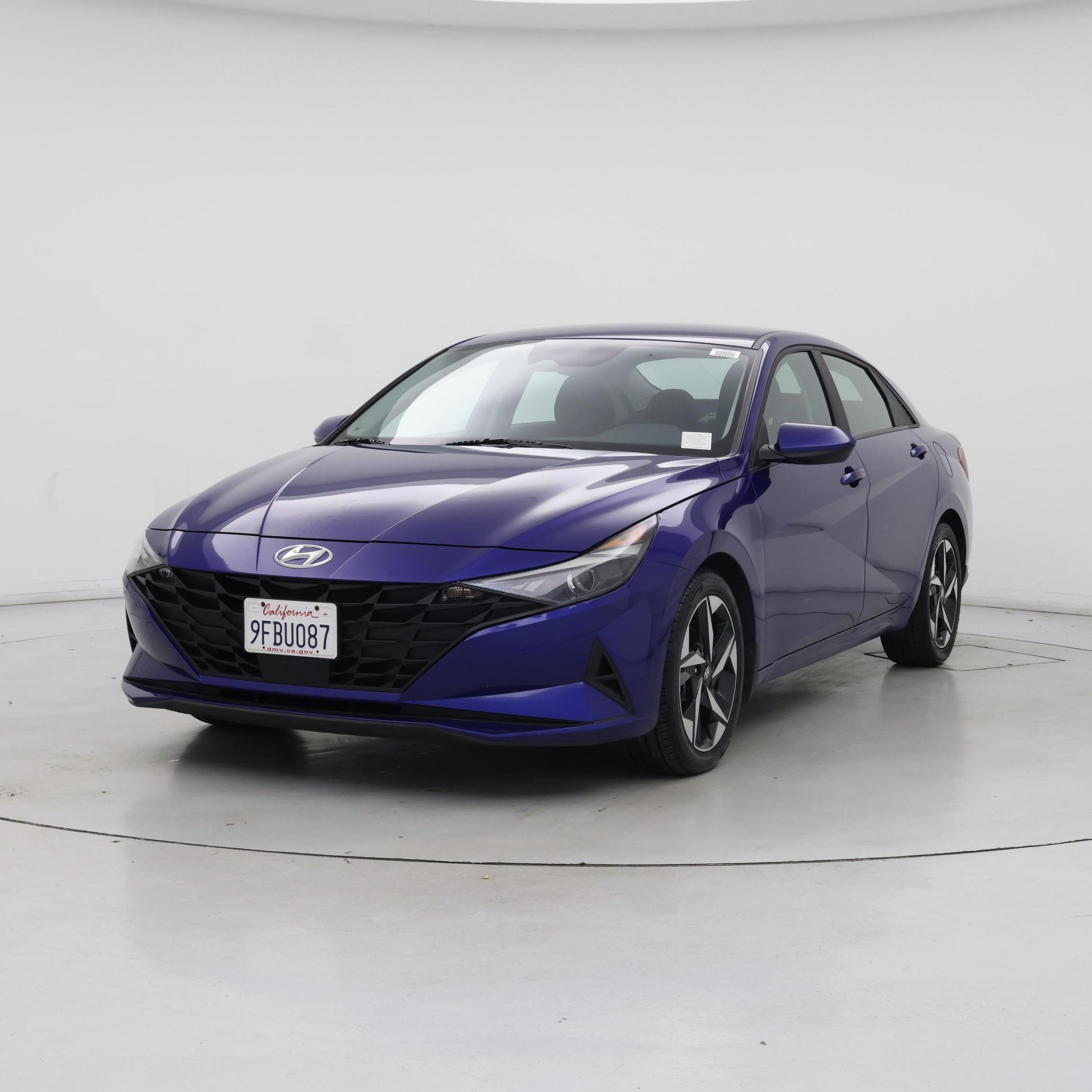 Thumbnail: 2023 Hyundai Elantra - 4