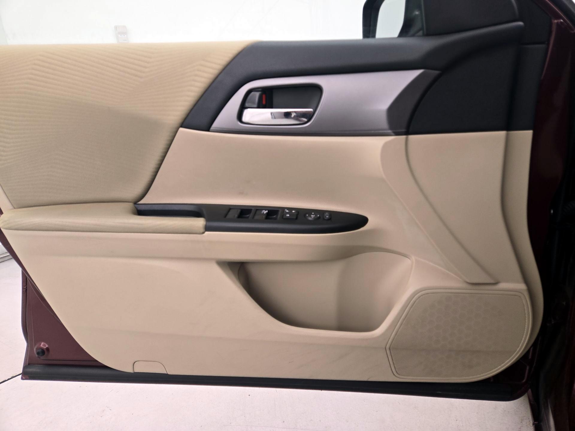 Thumbnail: 2014 Honda Accord - 12