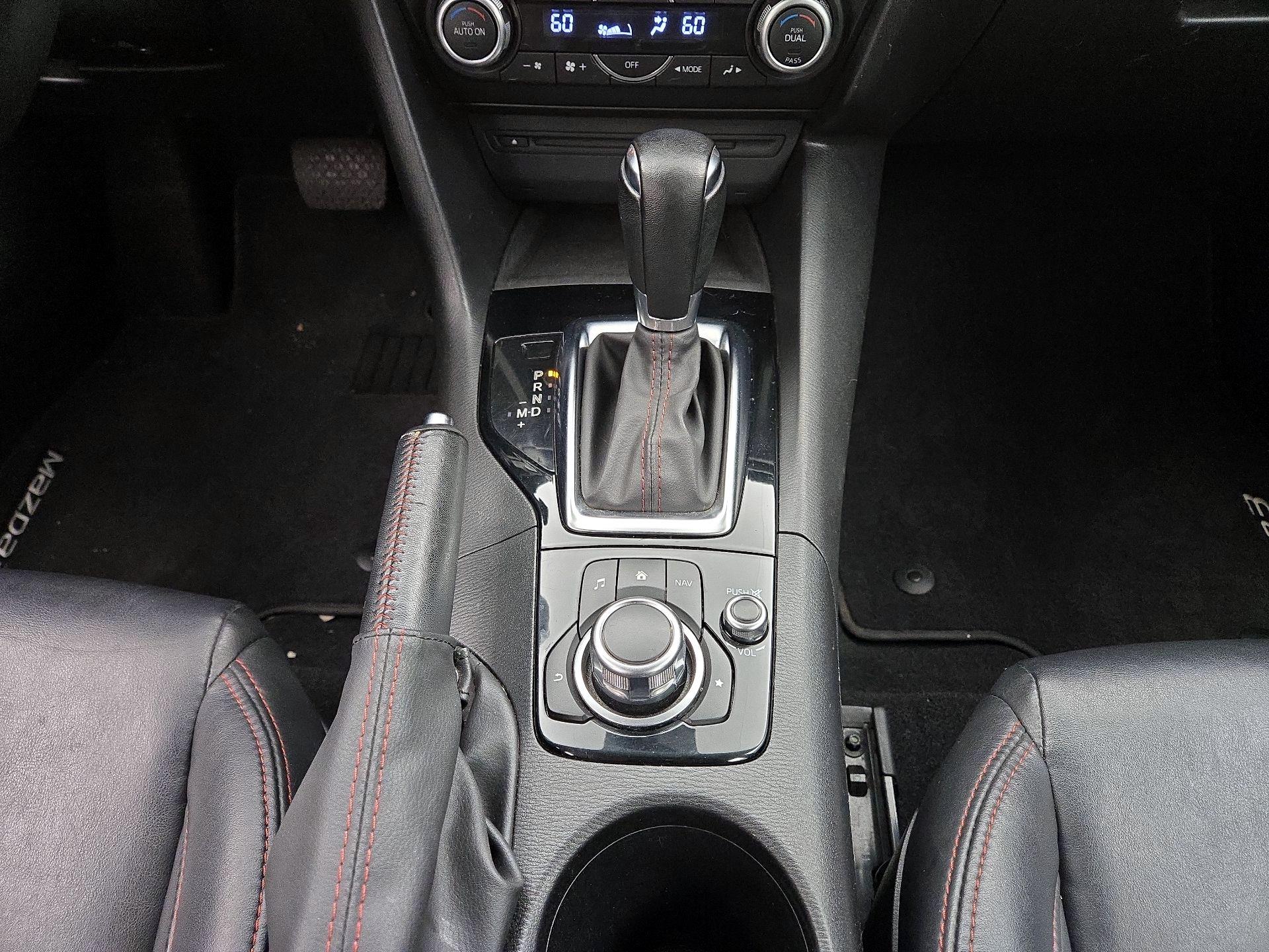 Thumbnail: 2015 Mazda Mazda3 - 17