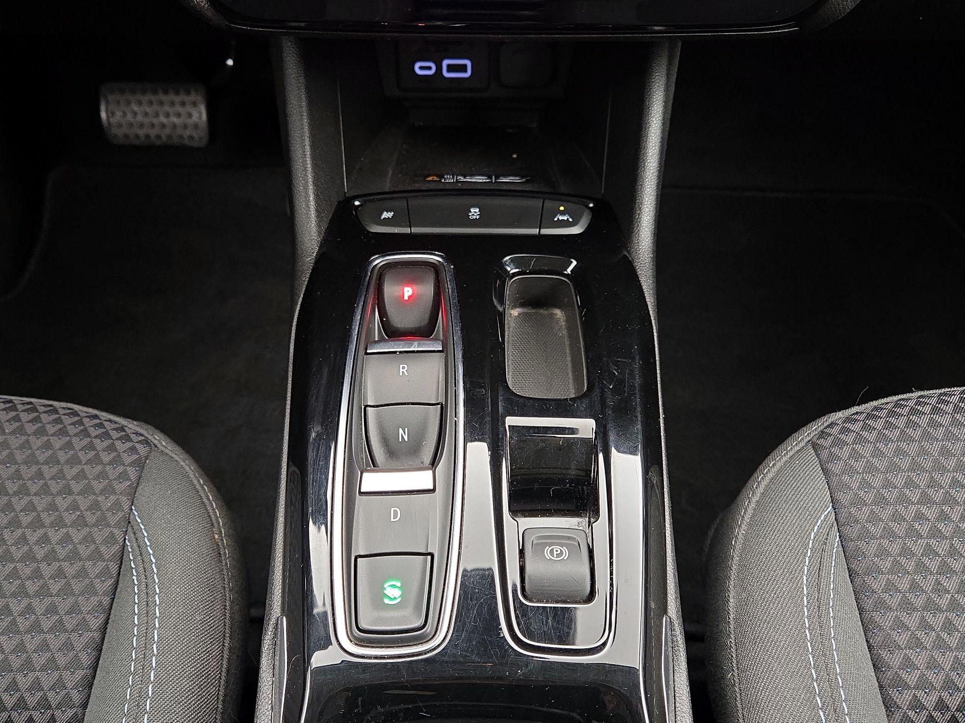 Thumbnail: 2022 Chevrolet Bolt EUV - 17