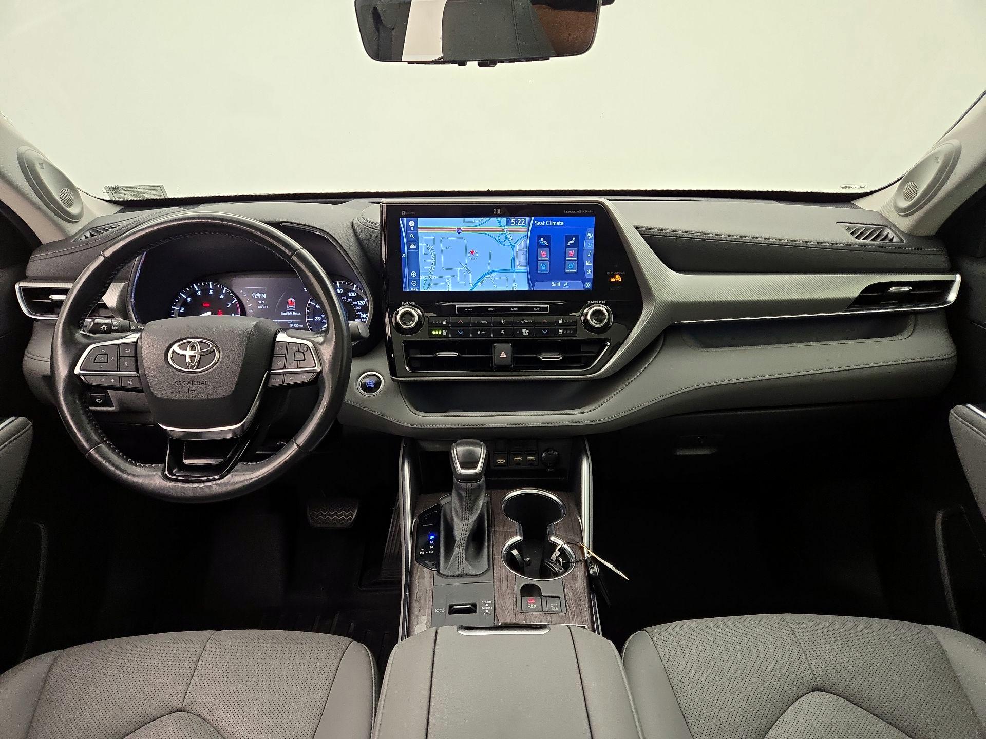 Thumbnail: 2020 Toyota Highlander - 9