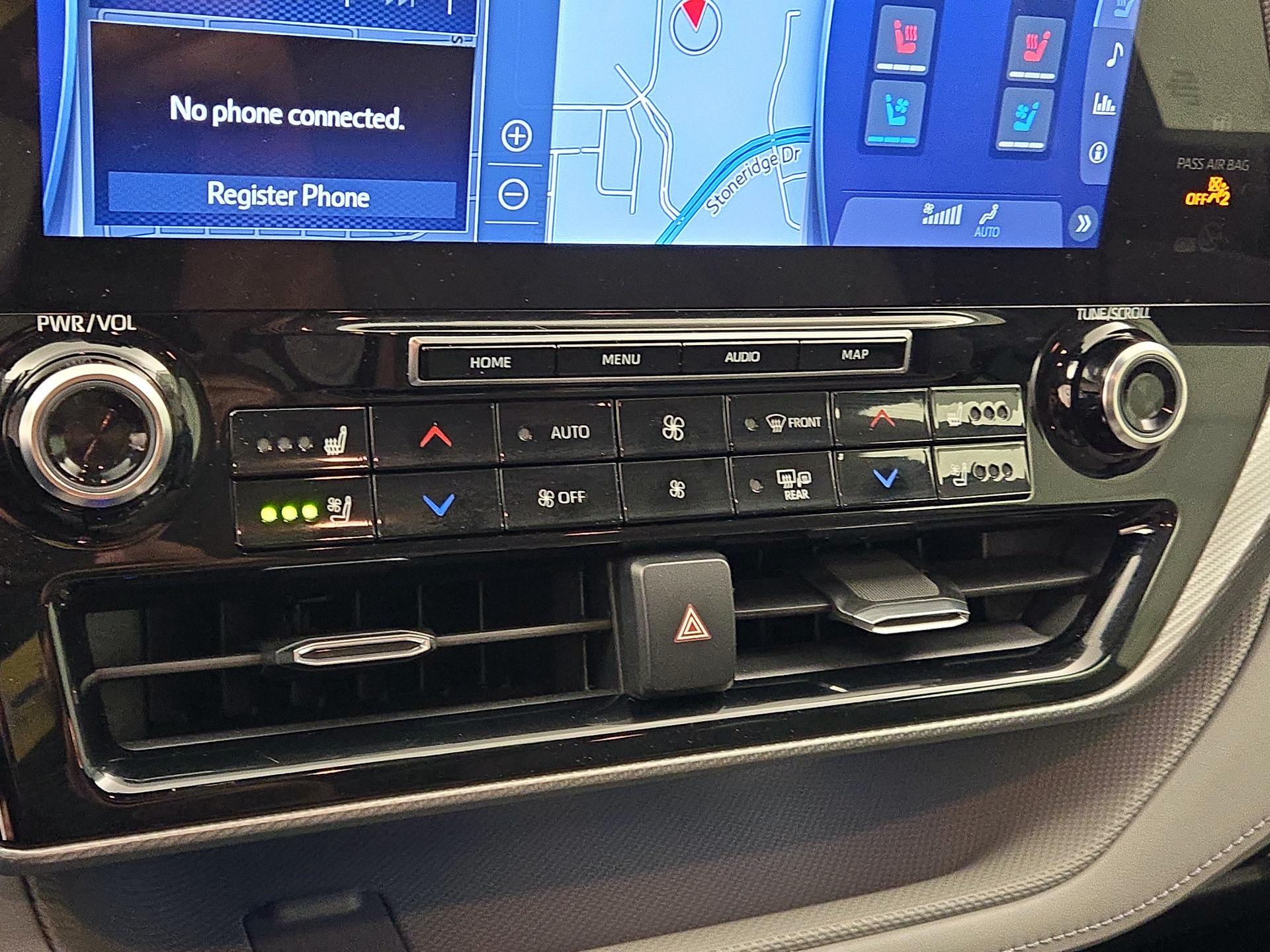 Thumbnail: 2020 Toyota Highlander - 17