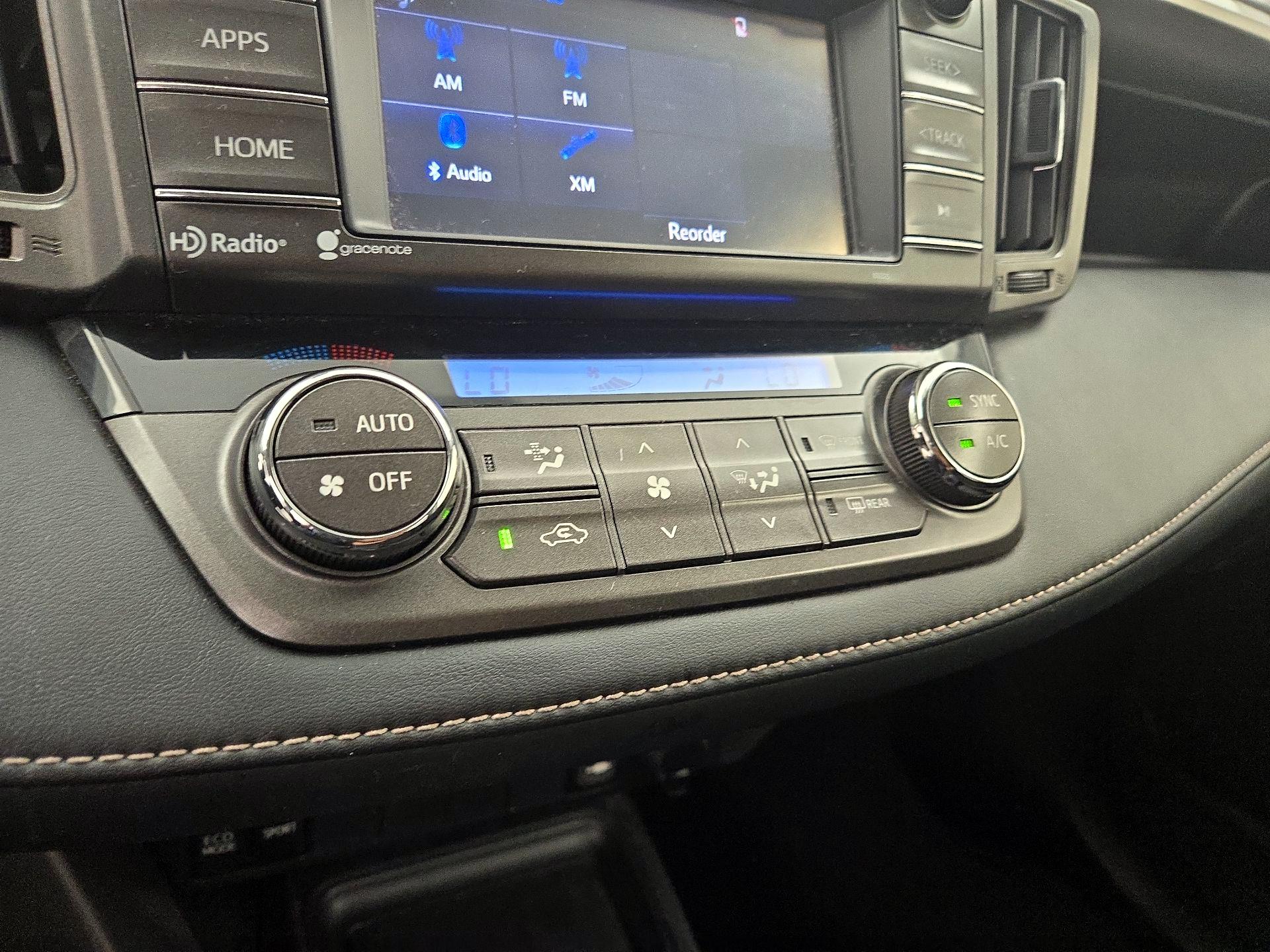 Thumbnail: 2015 Toyota RAV4 - 16