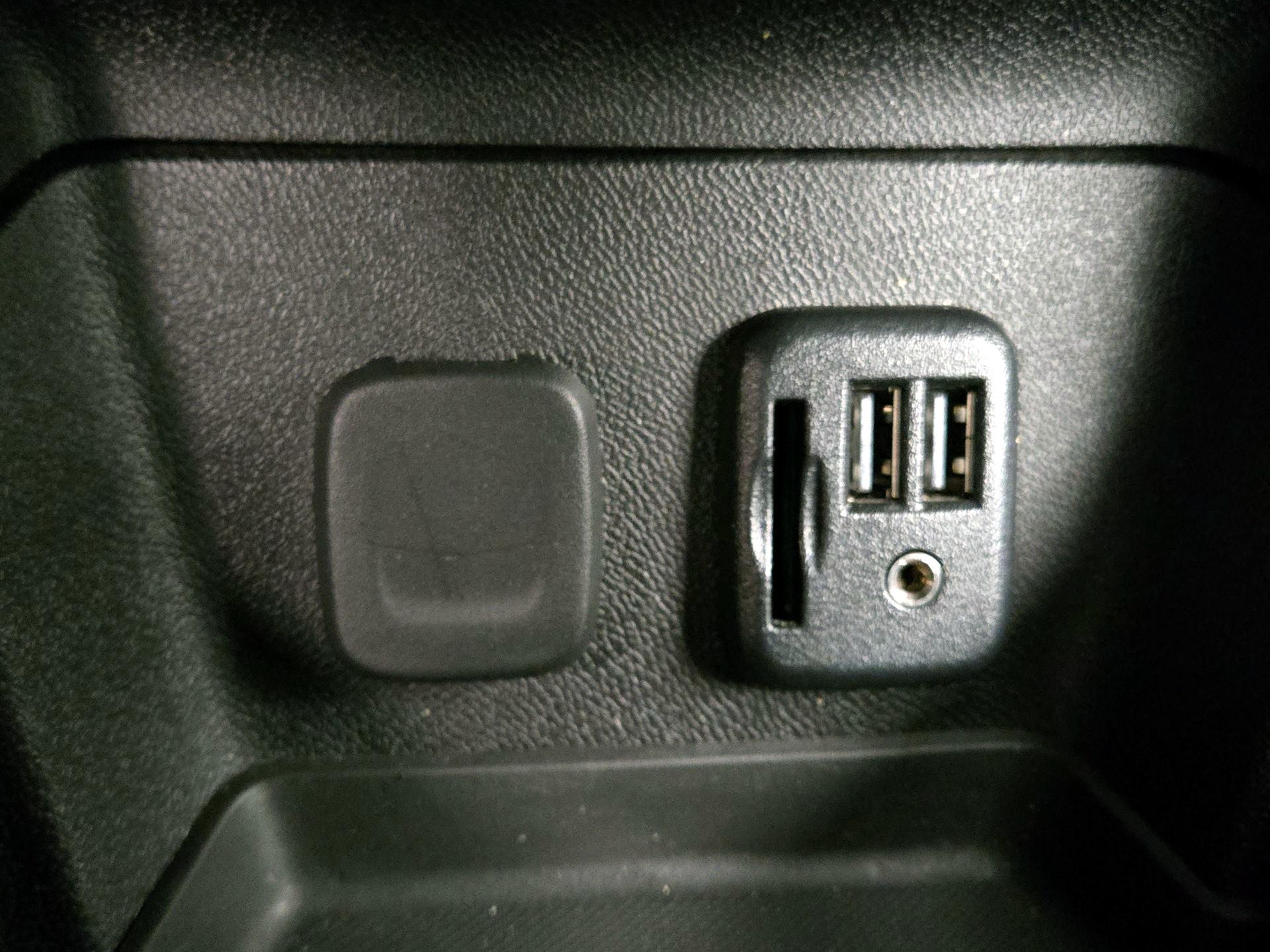 Thumbnail: 2019 Chevrolet Volt - 18