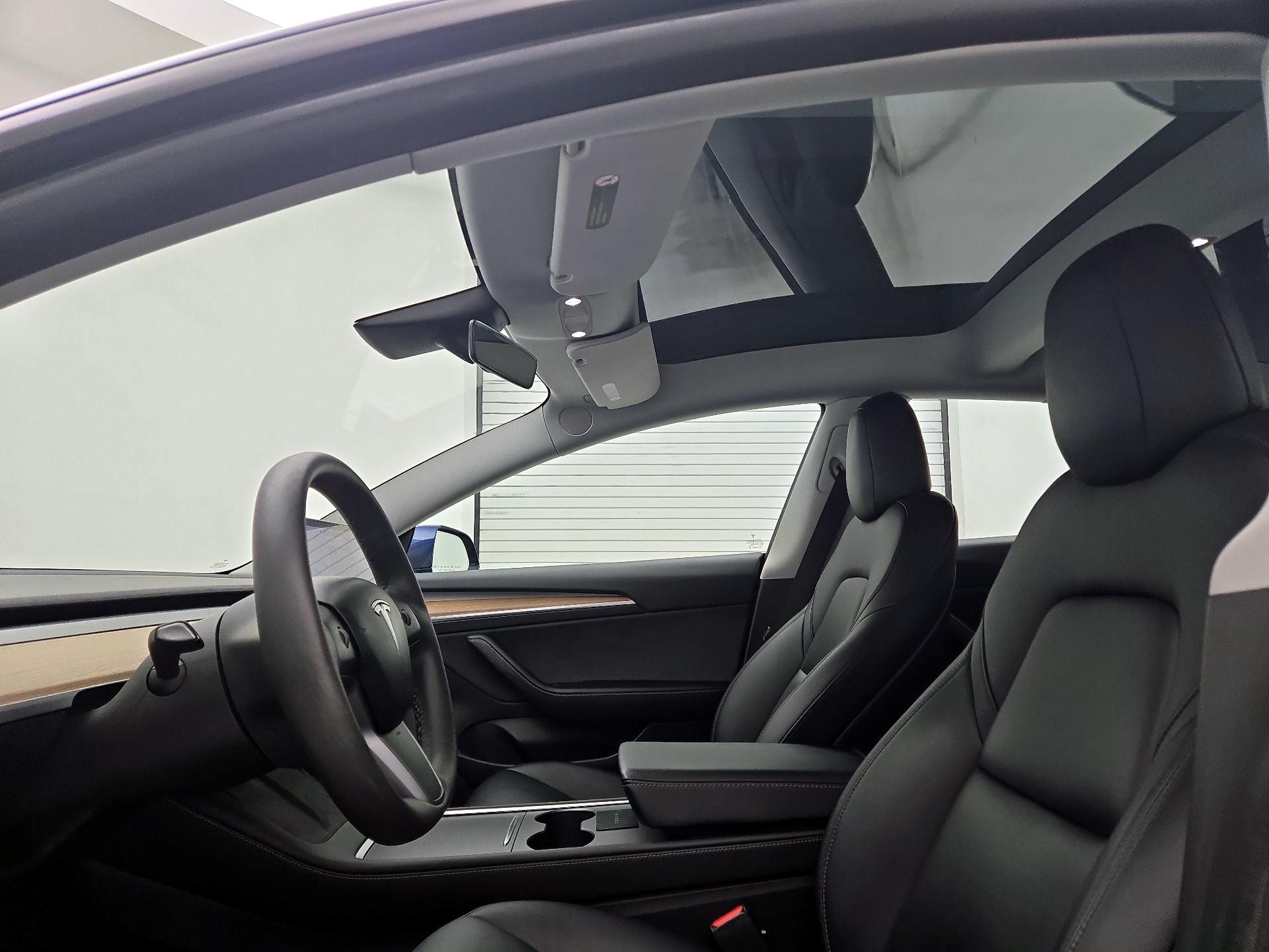 Thumbnail: 2021 Tesla Model 3 - 18