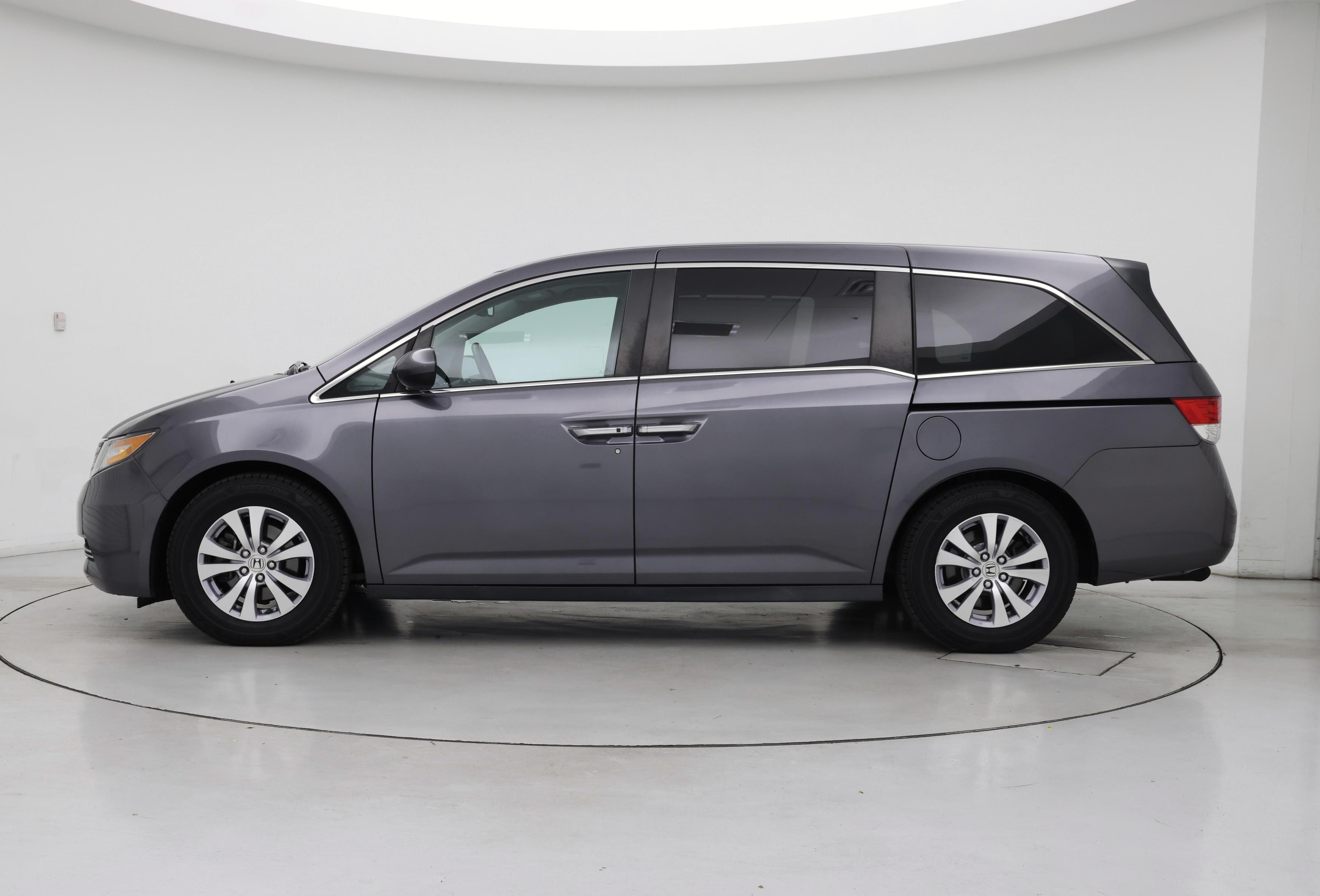 Thumbnail: 2016 Honda Odyssey - 3