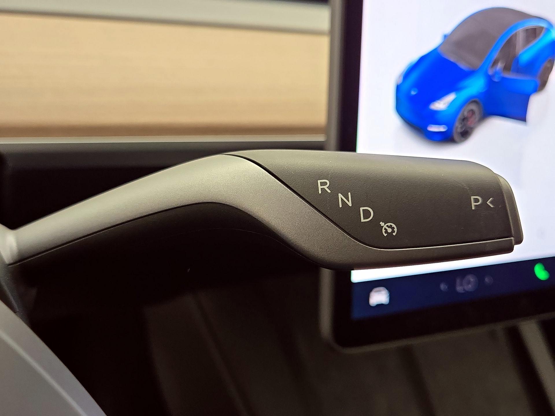 Thumbnail: 2025 Tesla Model Y - 17