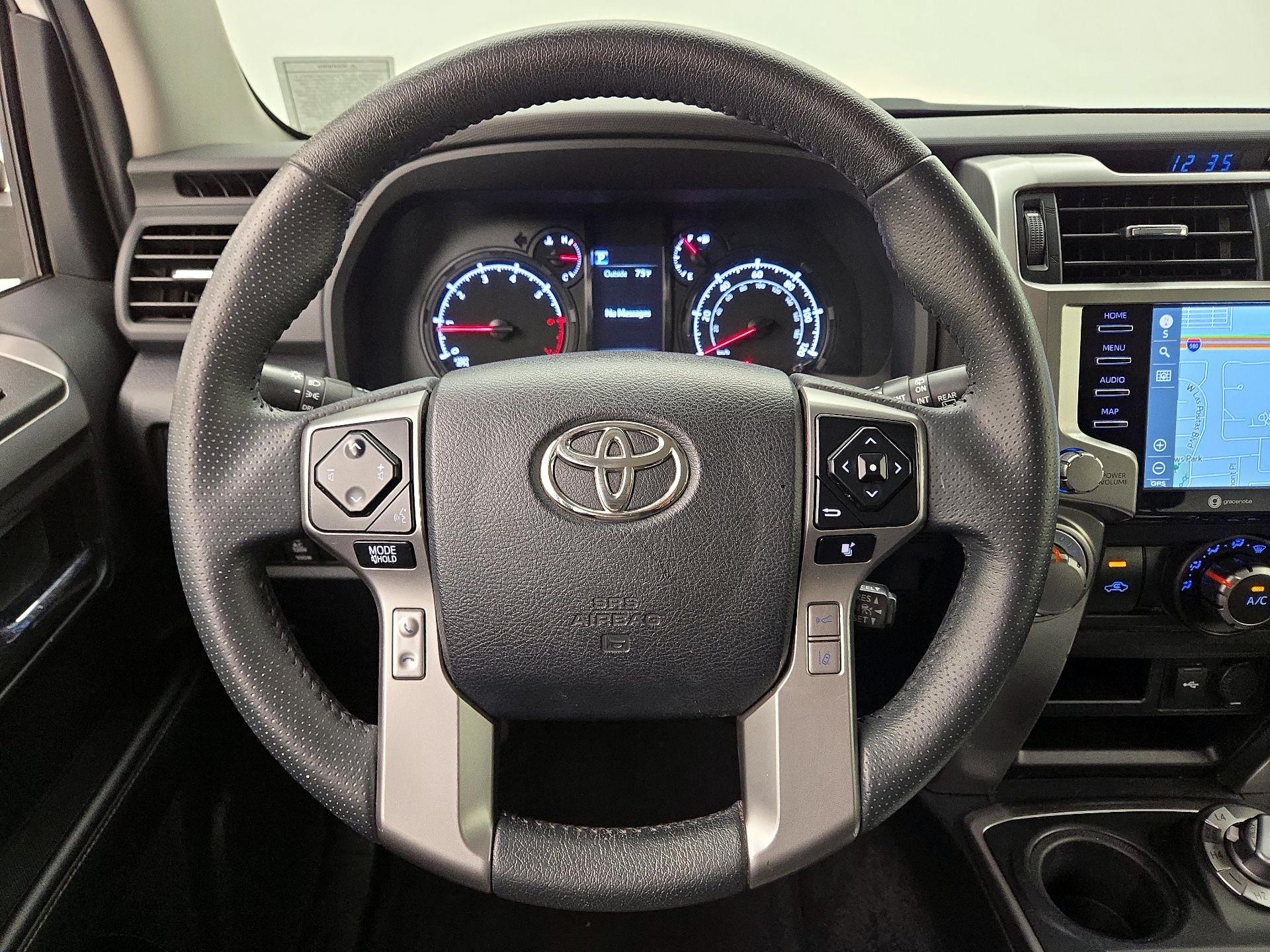 Thumbnail: 2023 Toyota 4Runner - 10