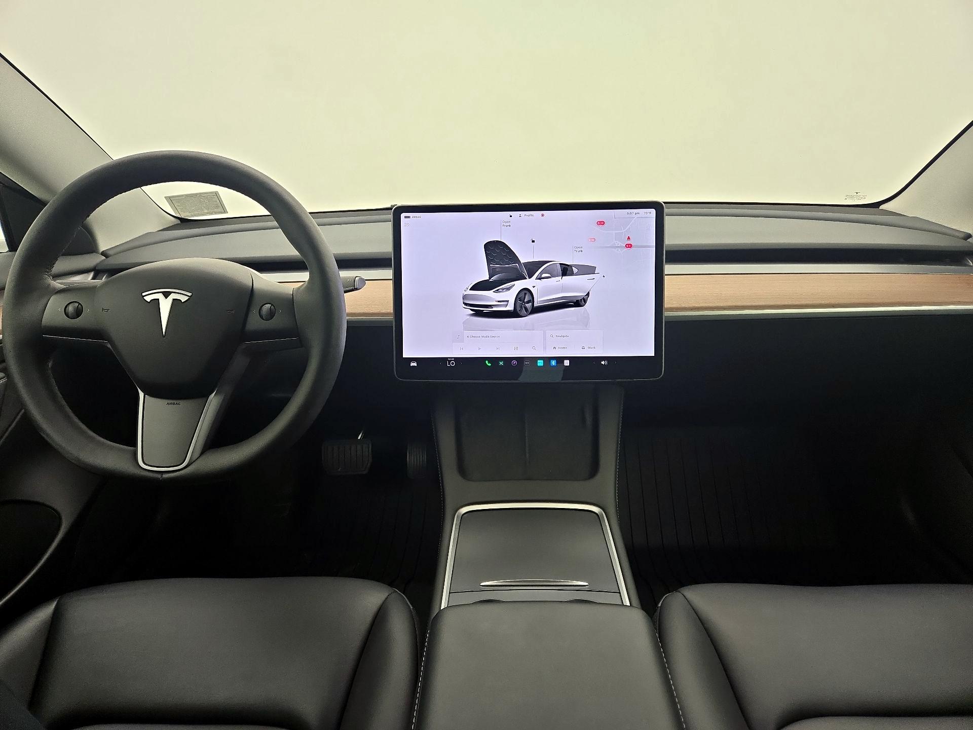 Thumbnail: 2023 Tesla Model 3 - 9