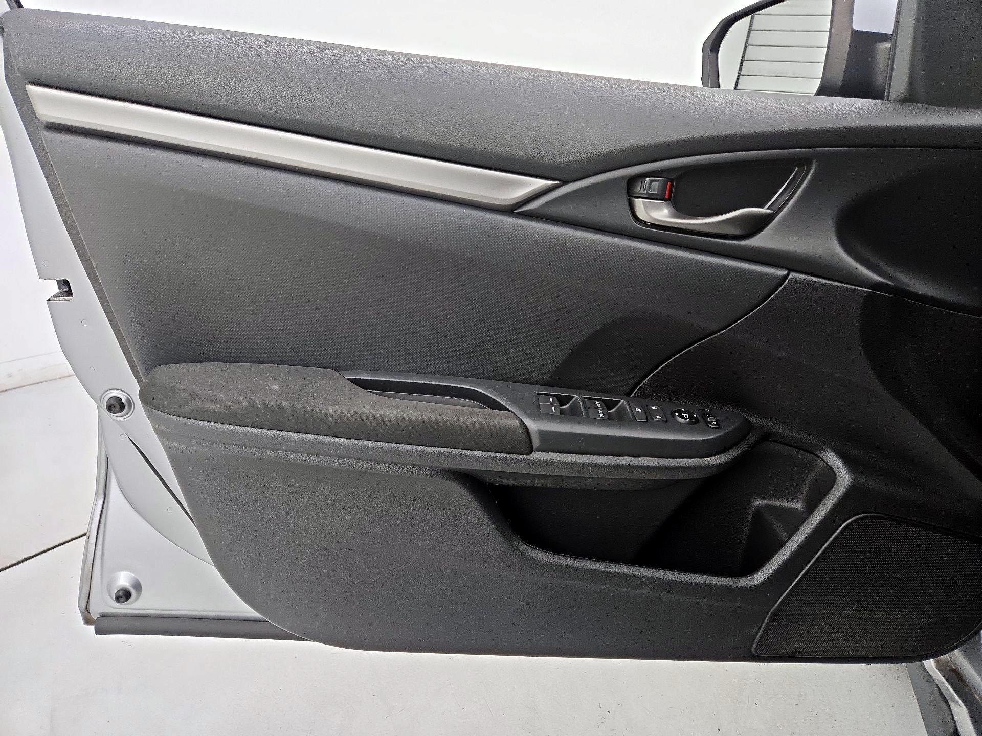 Thumbnail: 2018 Honda Civic - 12