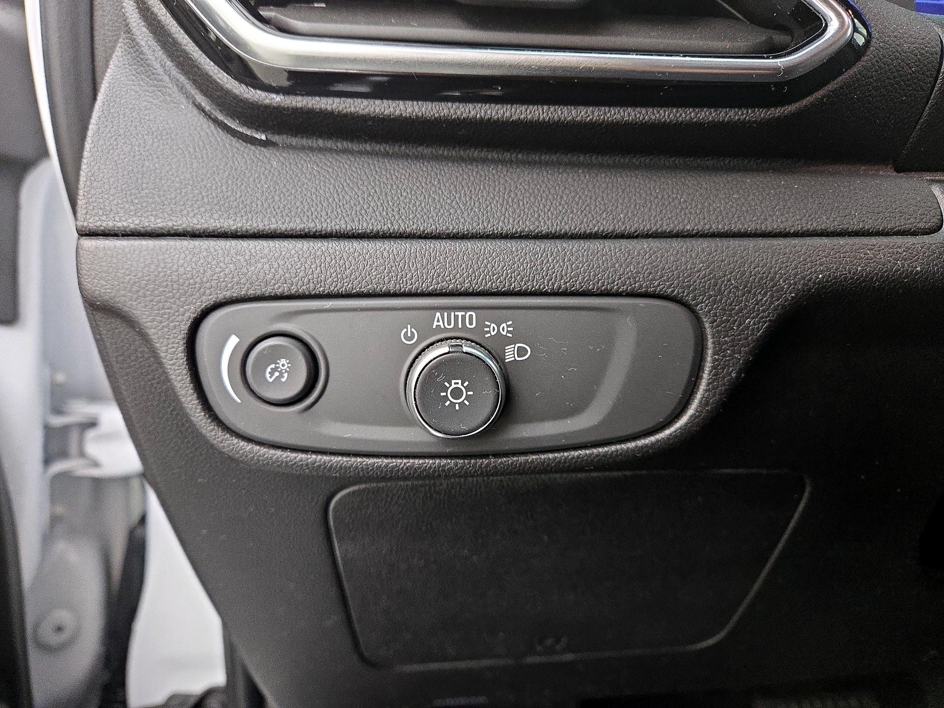 Thumbnail: 2023 Chevrolet Bolt EV - 13