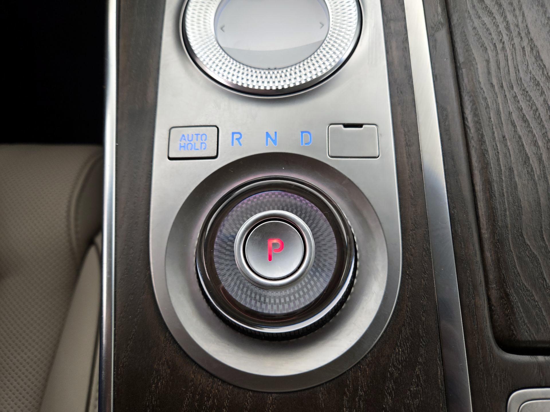 Thumbnail: 2022 Genesis GV80 - 18